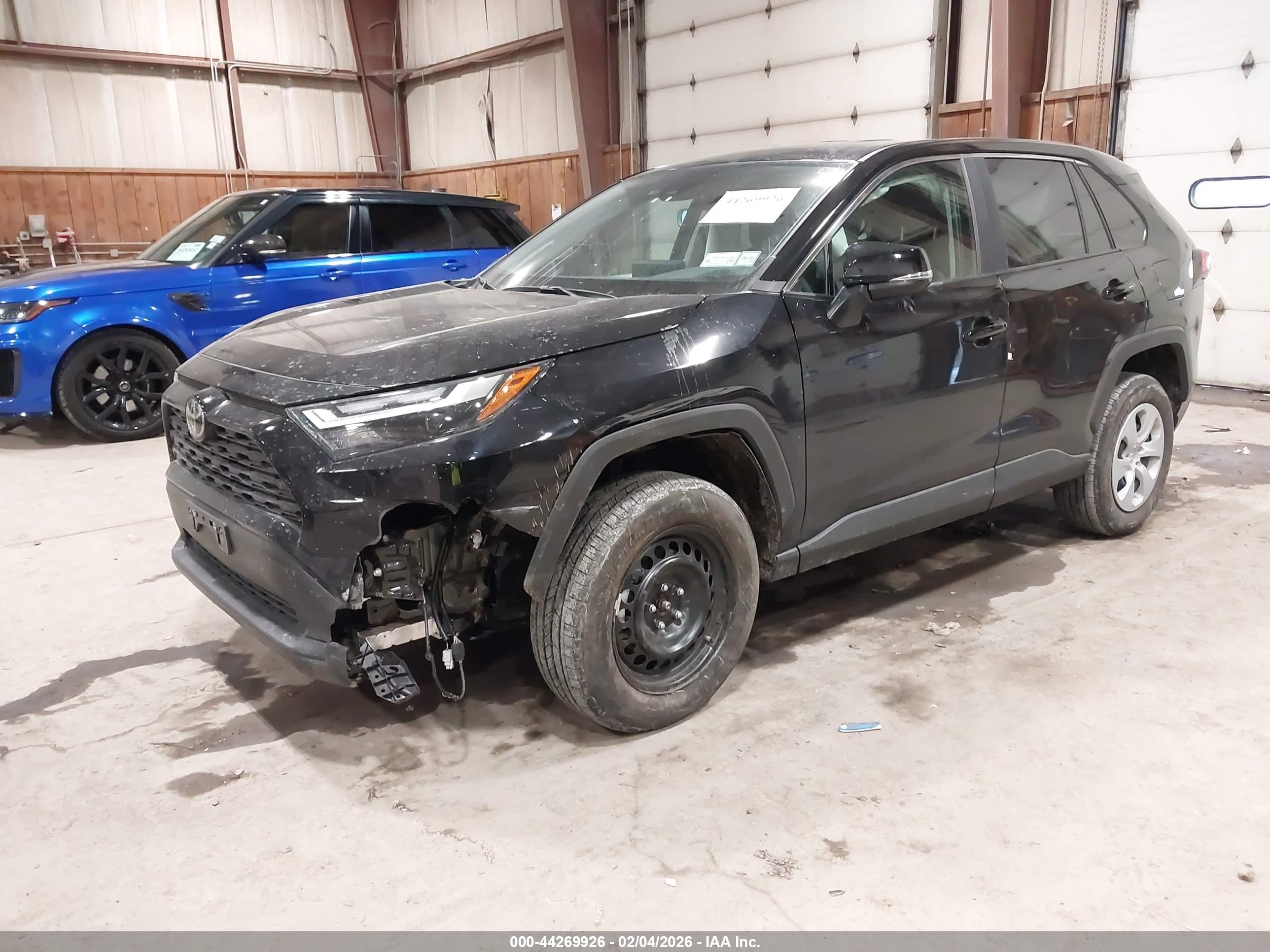 TOYOTA RAV4 image 2