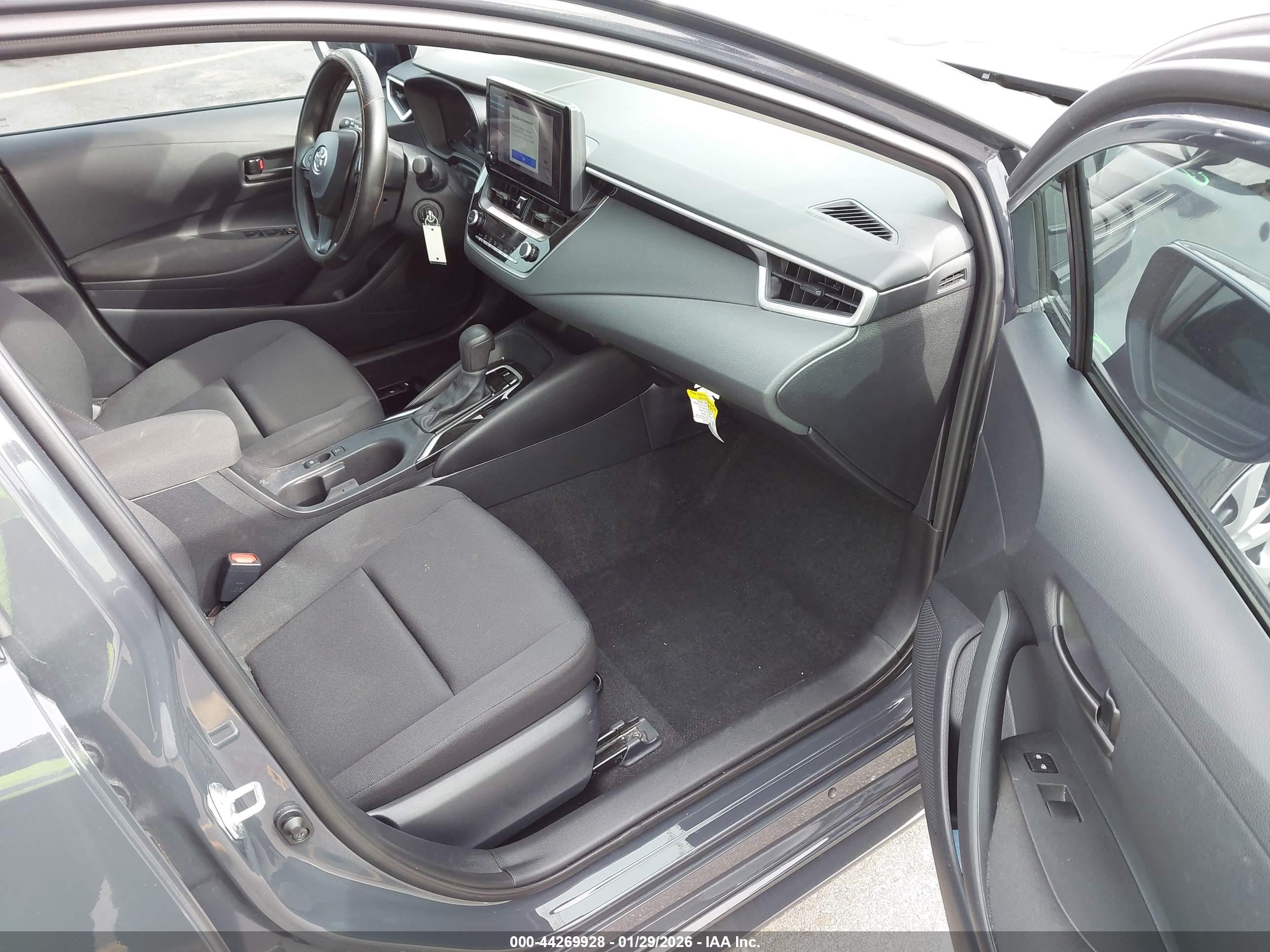 TOYOTA COROLLA image 5