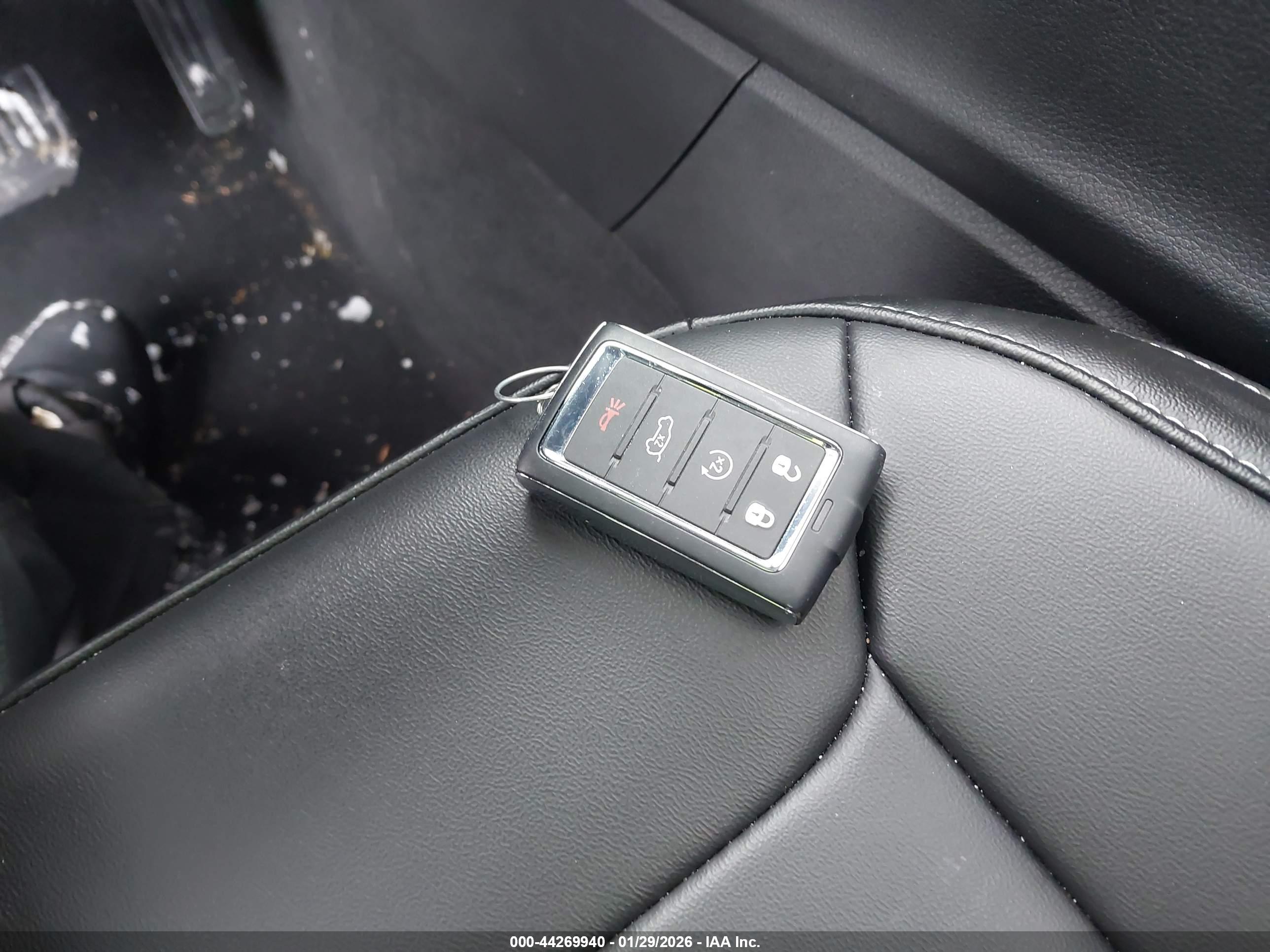 JEEP GRAND image 11