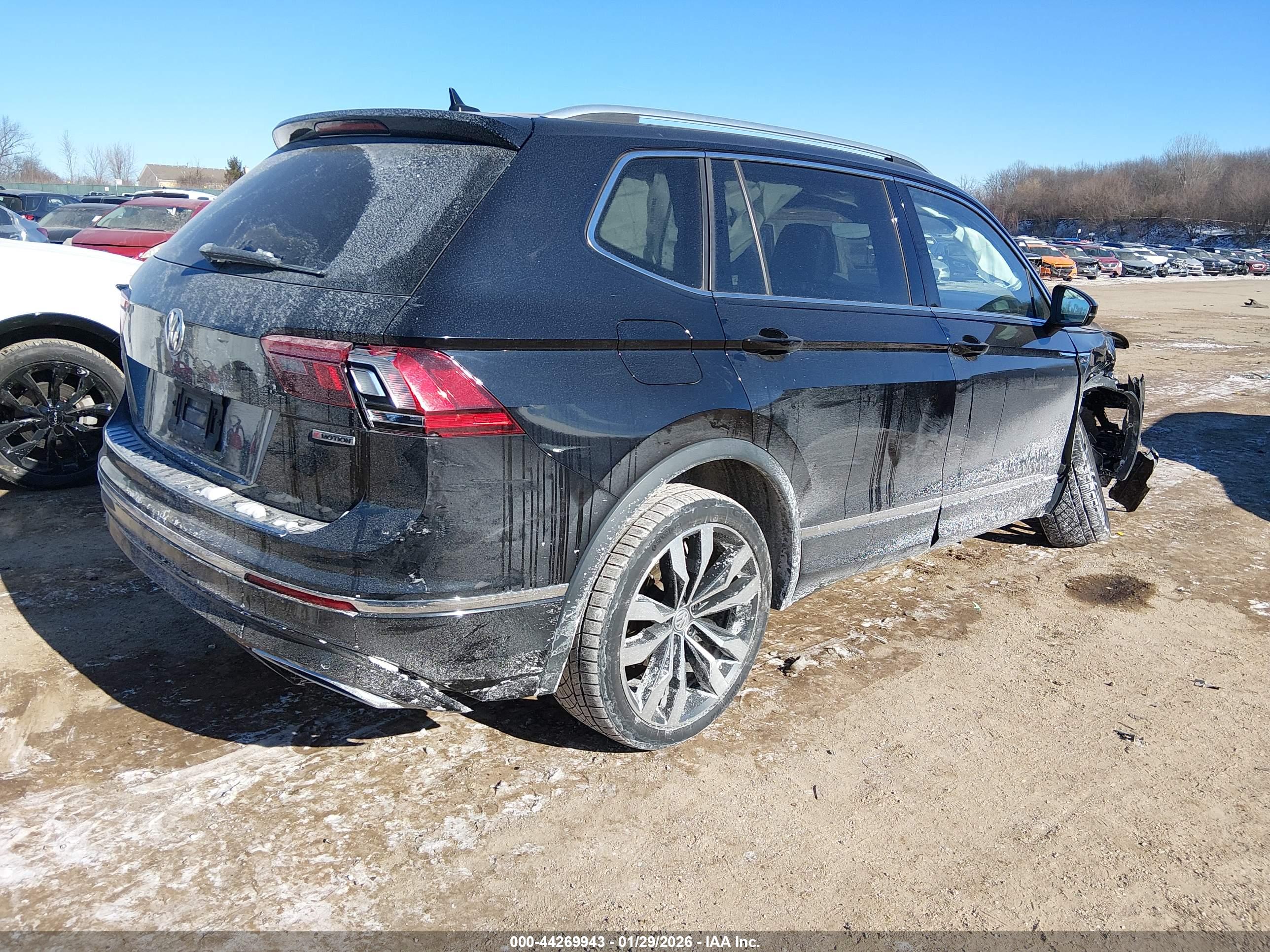 VOLKSWAGEN TIGUAN image 4