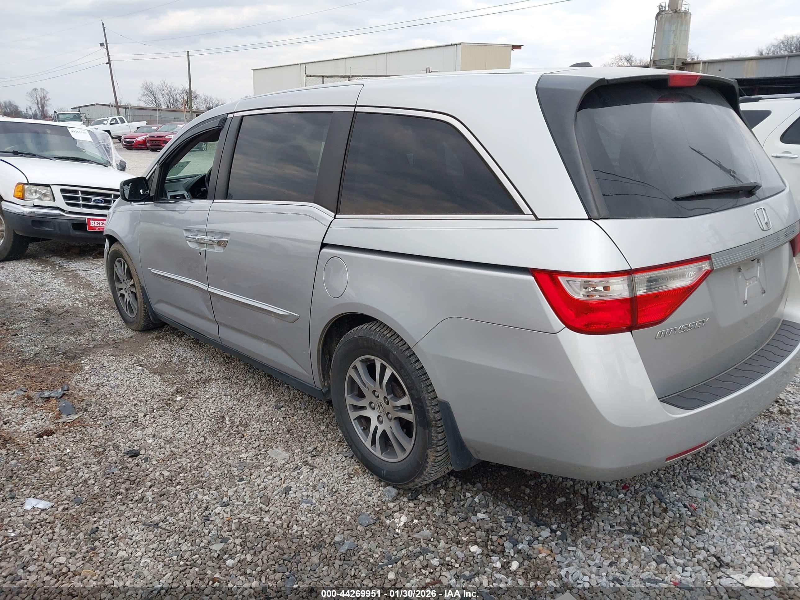 HONDA ODYSSEY image 3