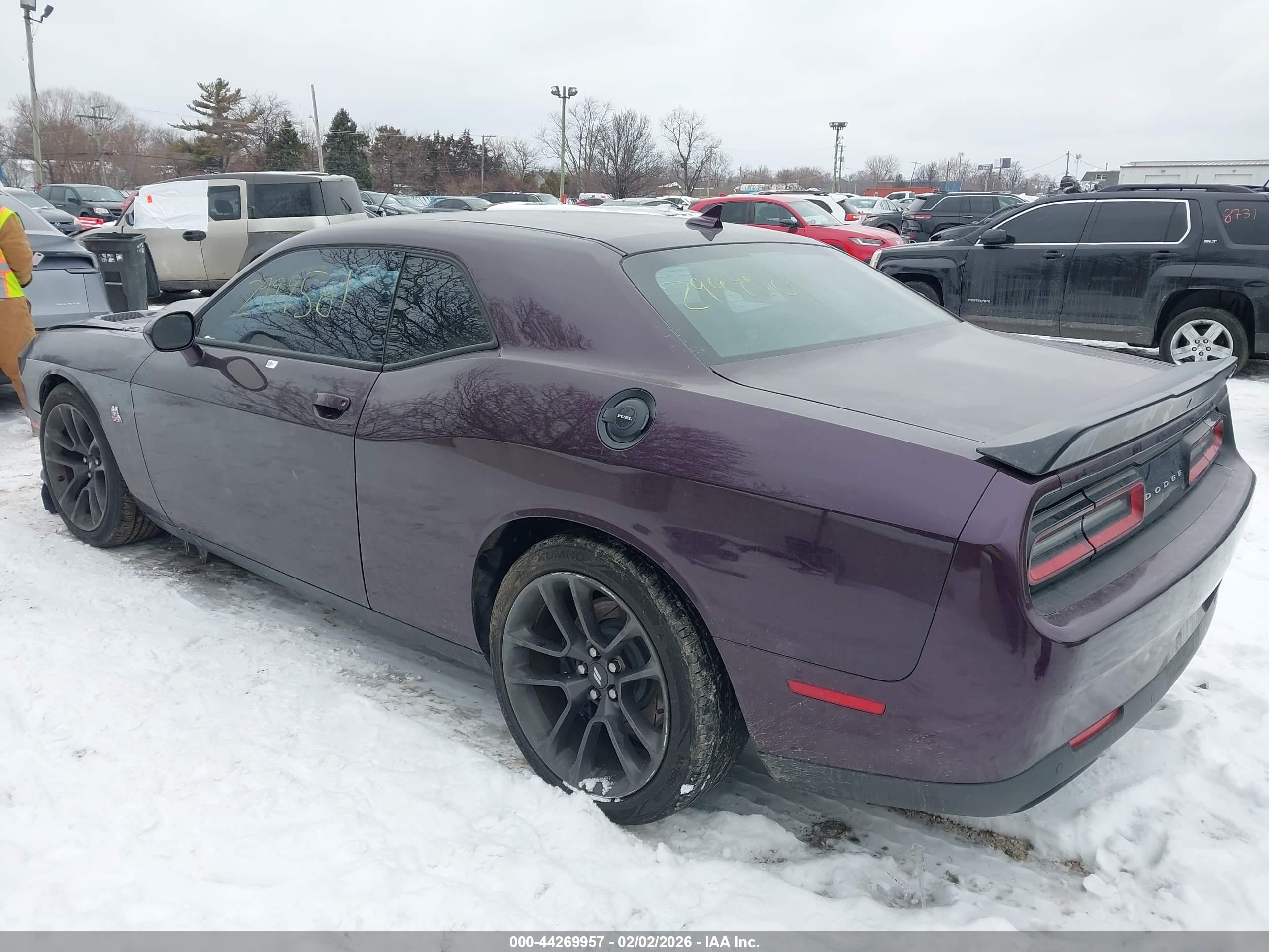 DODGE CHALLENGER image 3