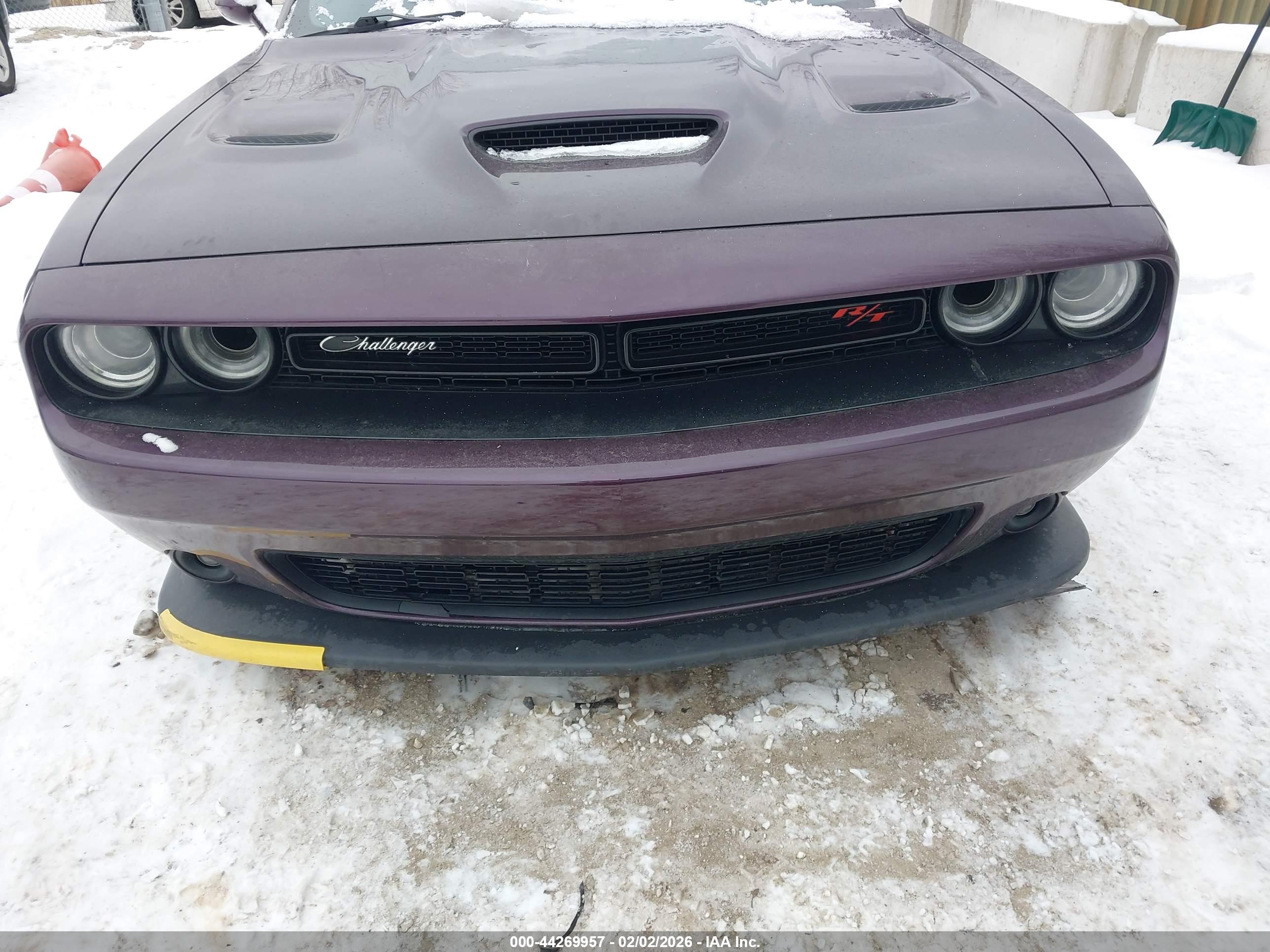 DODGE CHALLENGER image 6