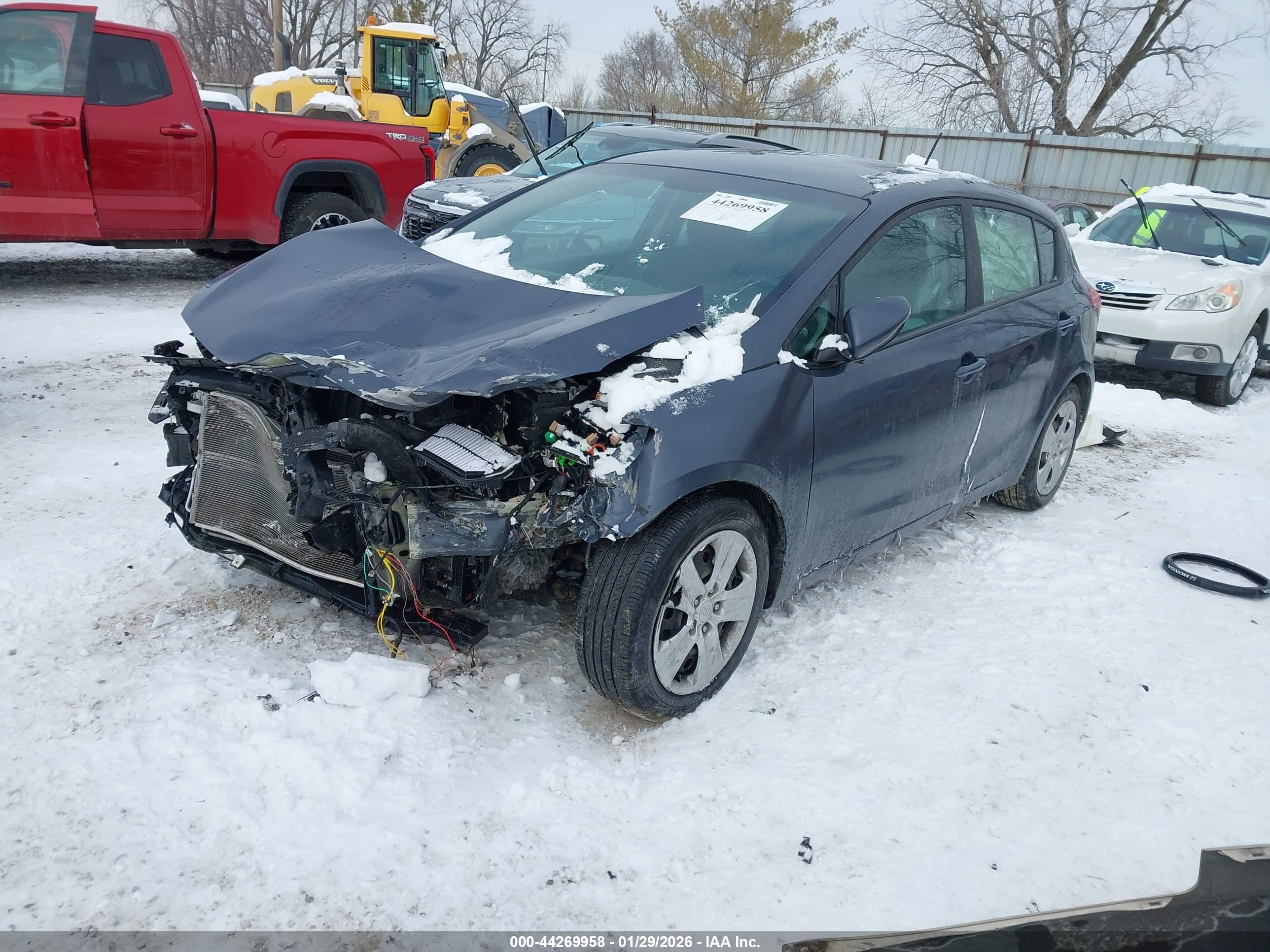 KIA FORTE image 2