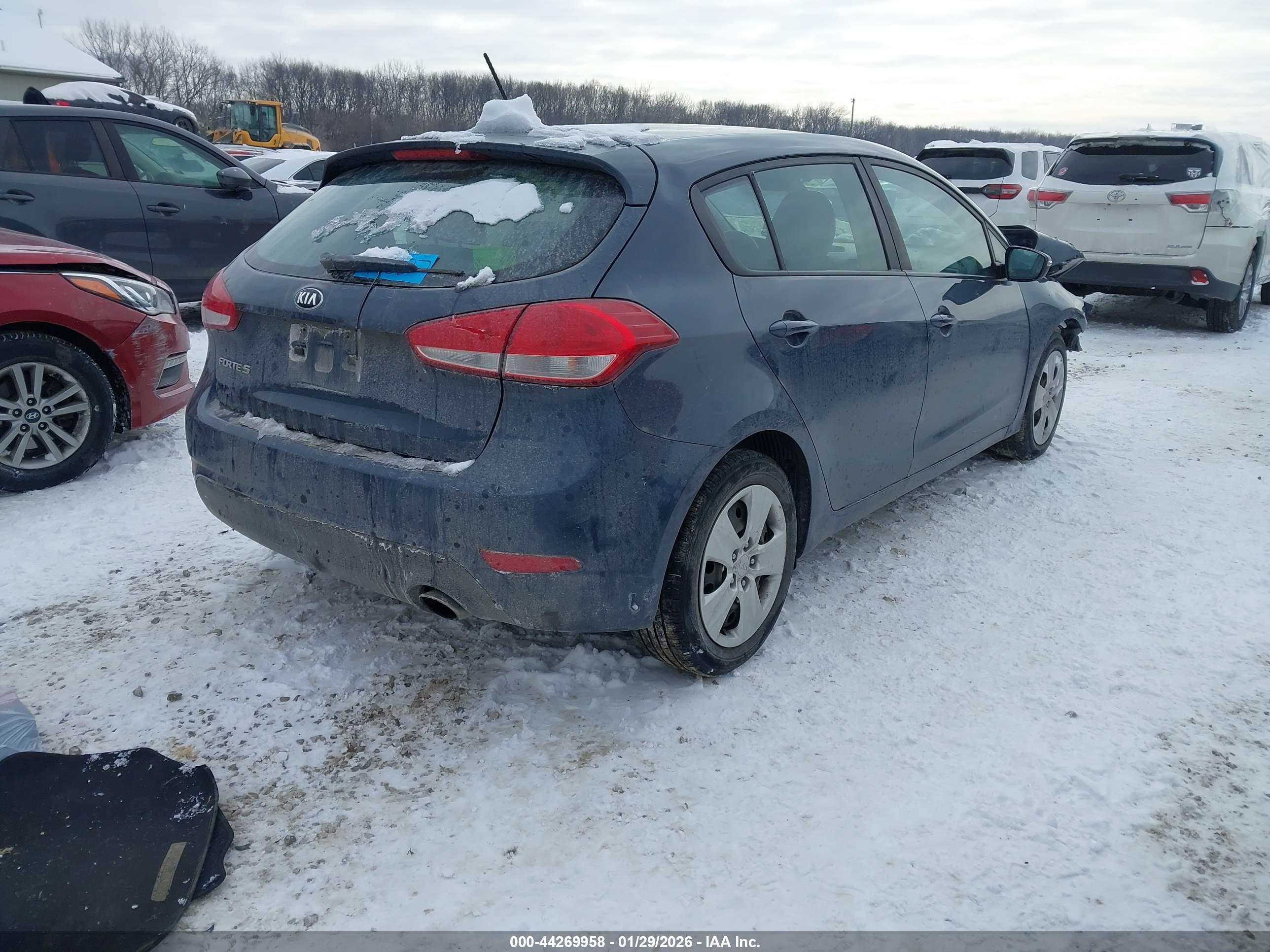KIA FORTE image 4
