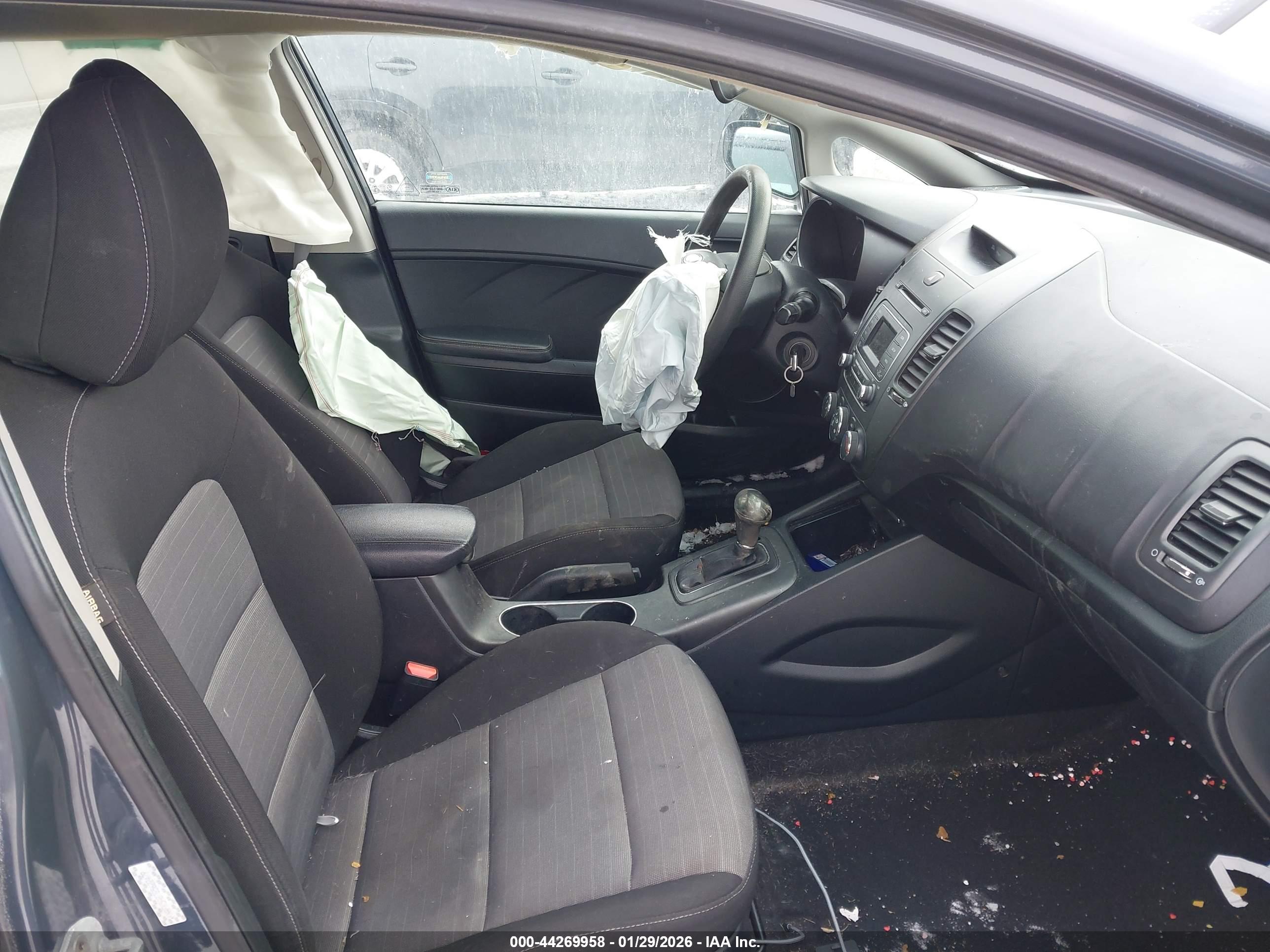 KIA FORTE image 5