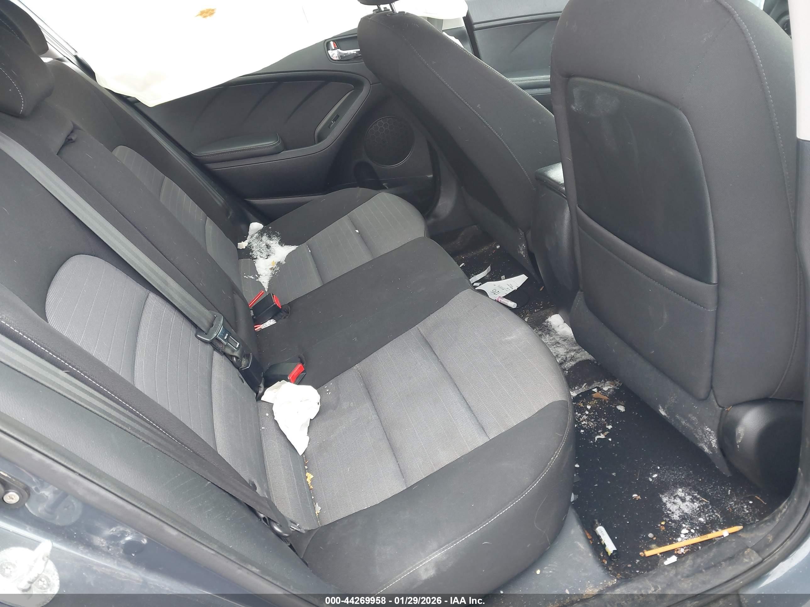 KIA FORTE image 8