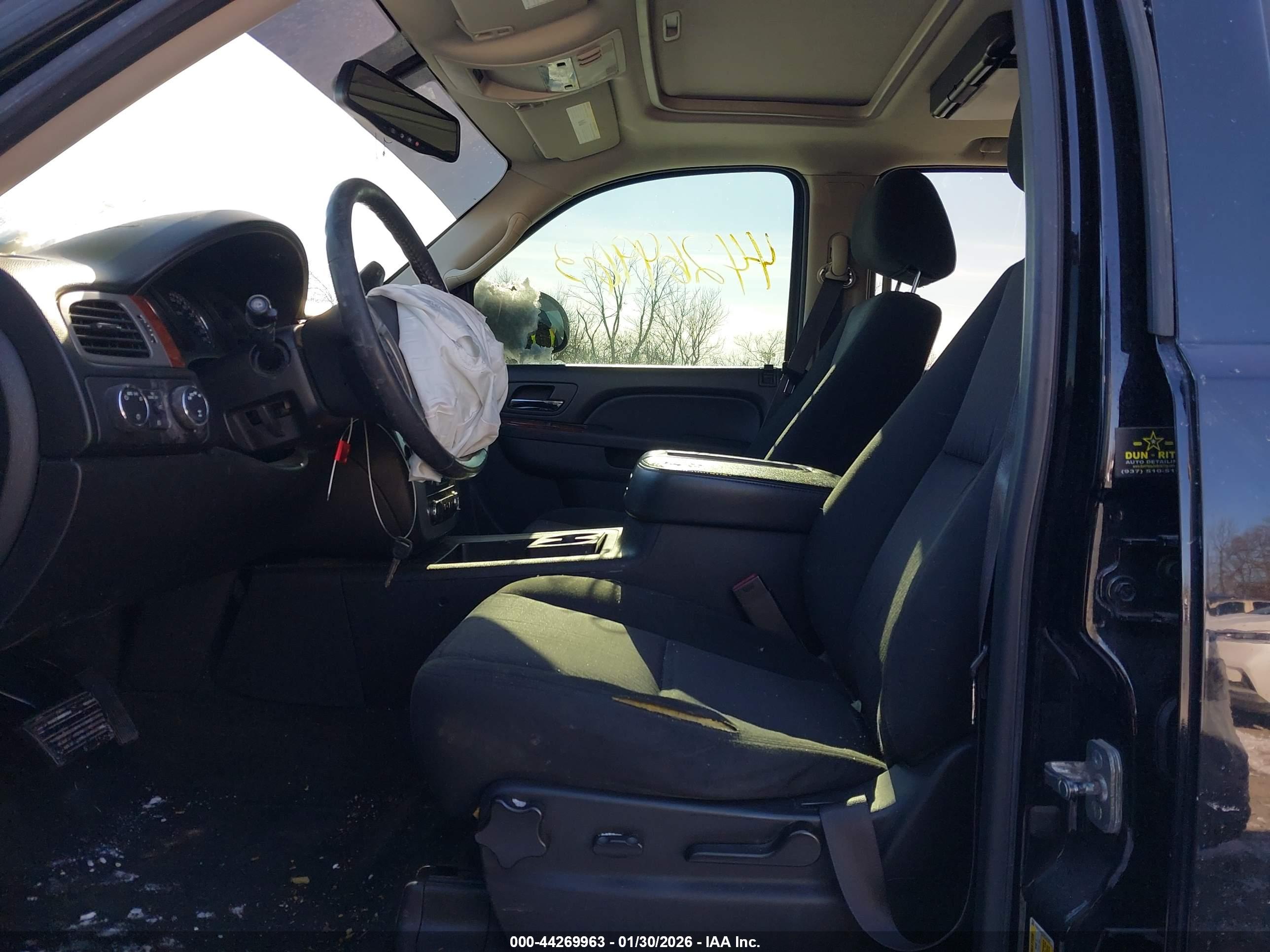 GMC YUKON image 5
