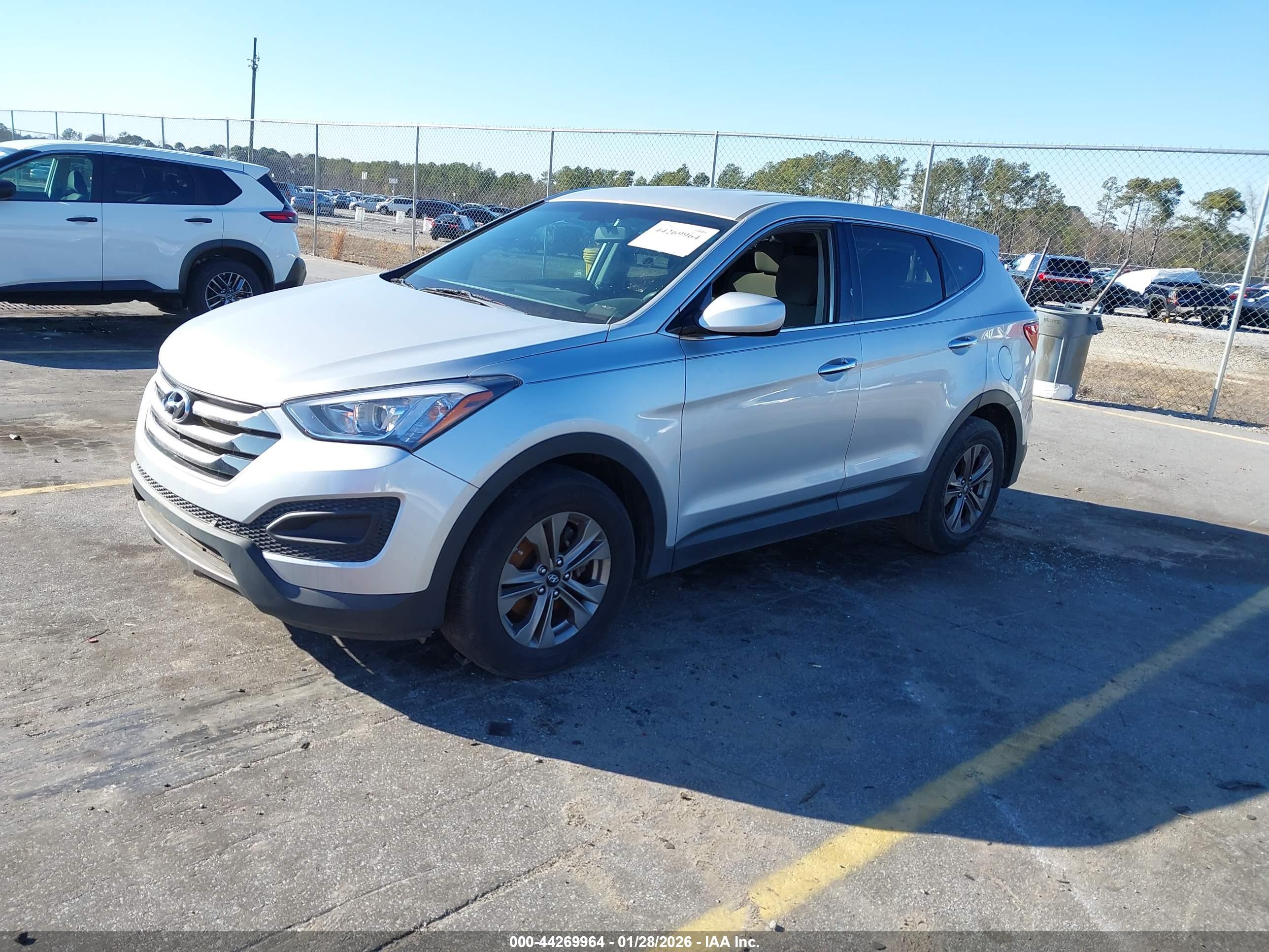 HYUNDAI SANTA image 2