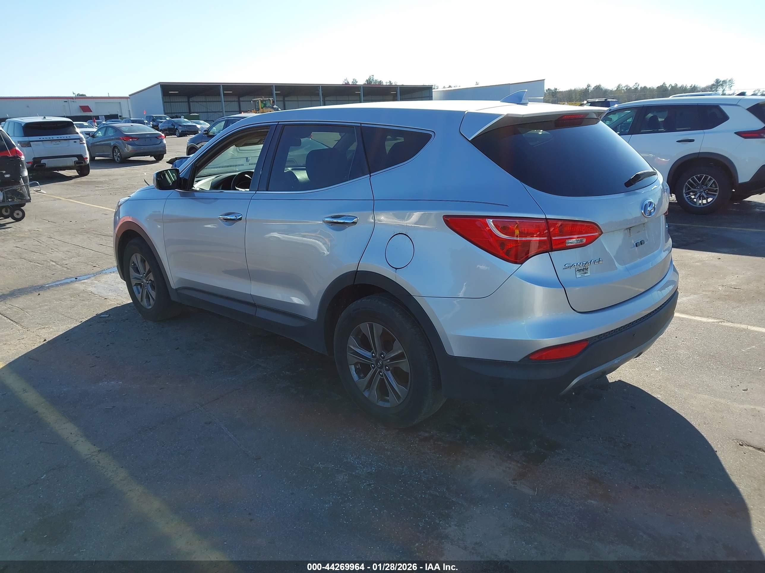 HYUNDAI SANTA image 3