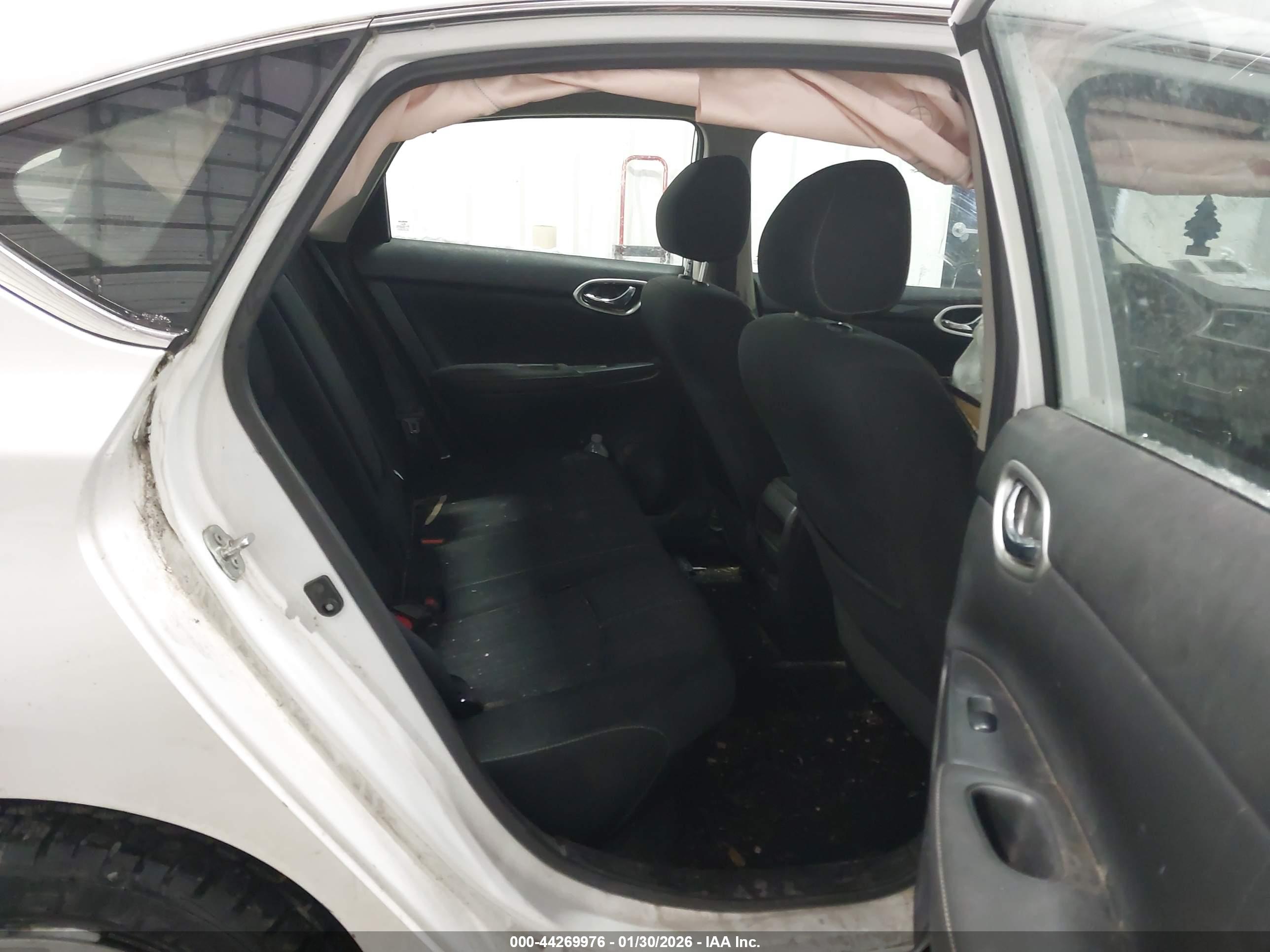 NISSAN SENTRA image 8