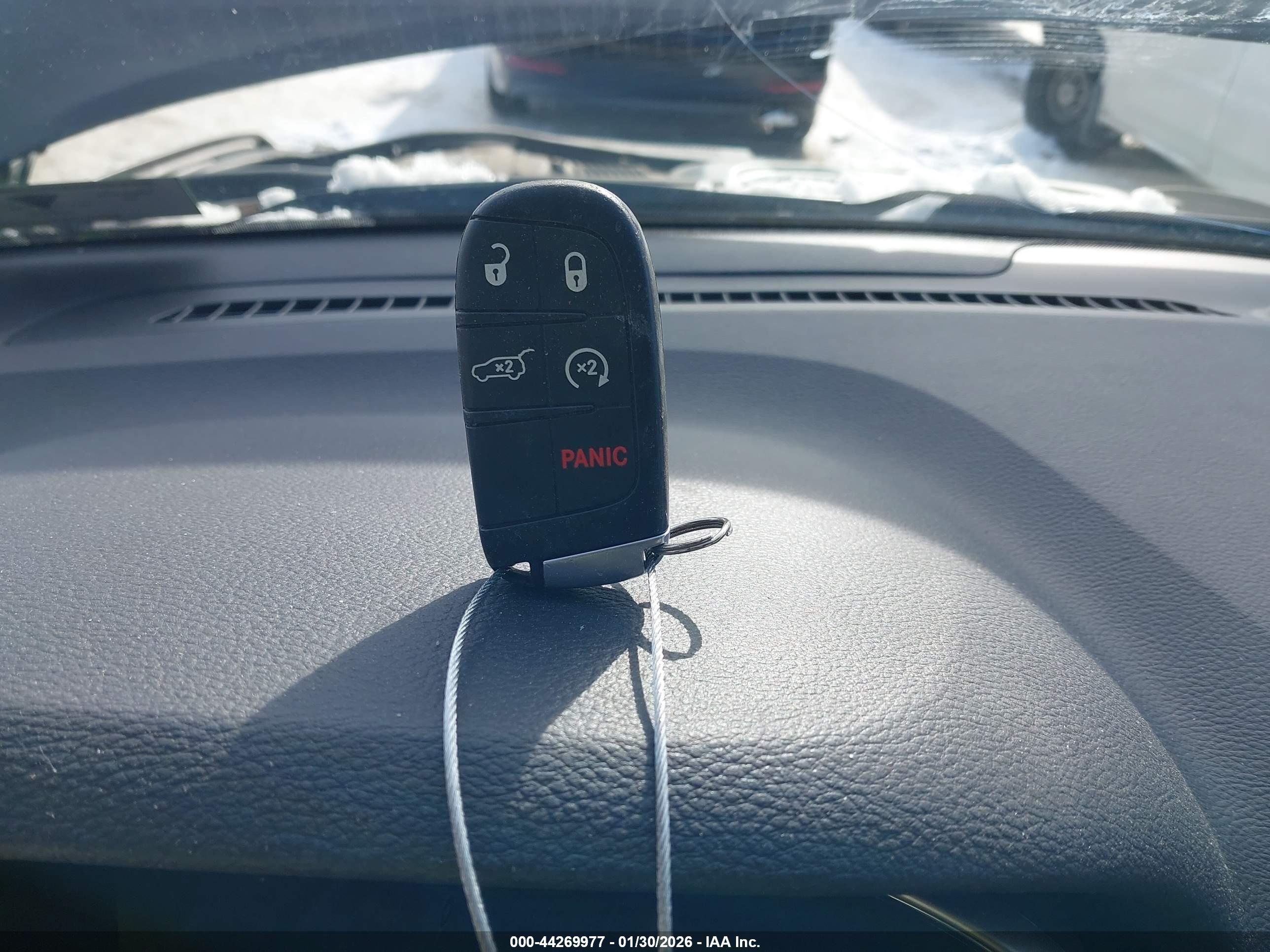 JEEP GRAND image 11