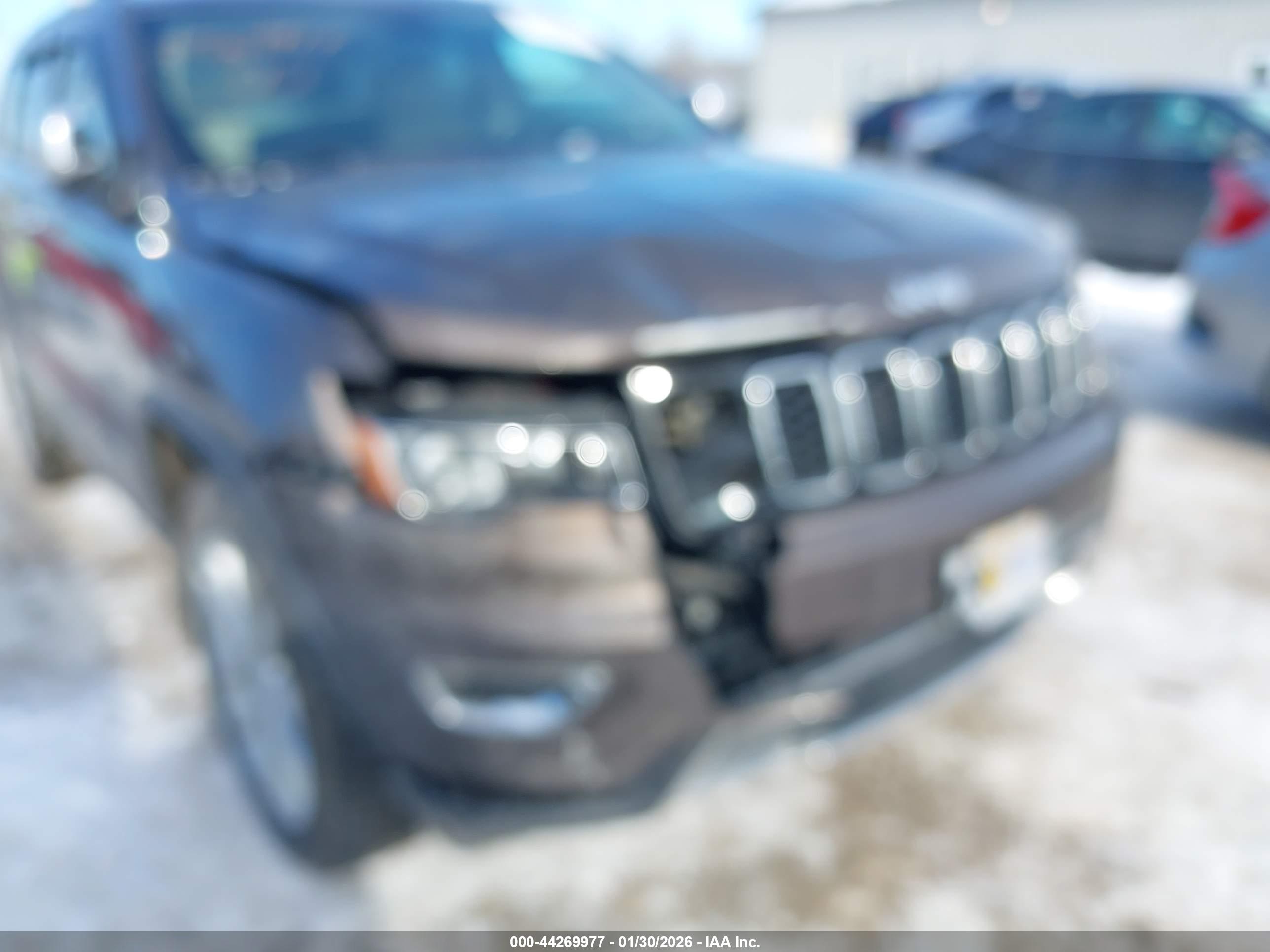 JEEP GRAND image 6