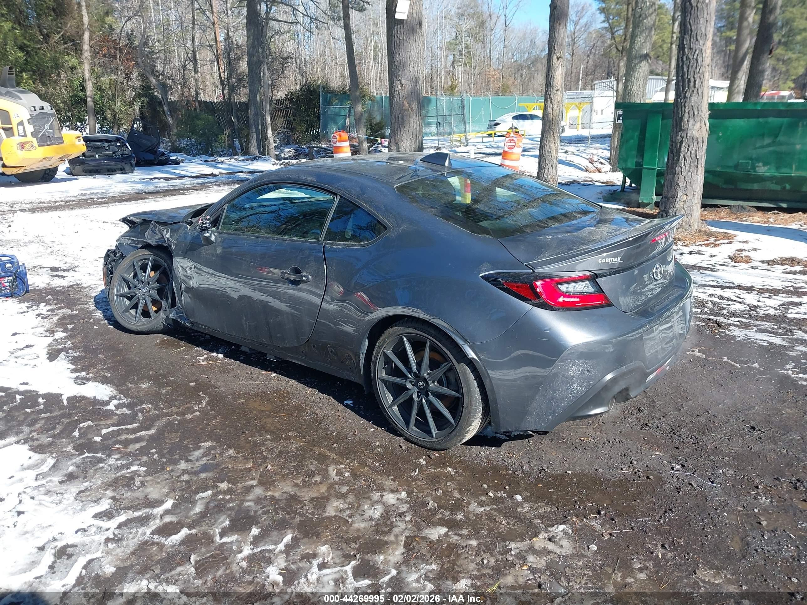 TOYOTA GR86 image 3