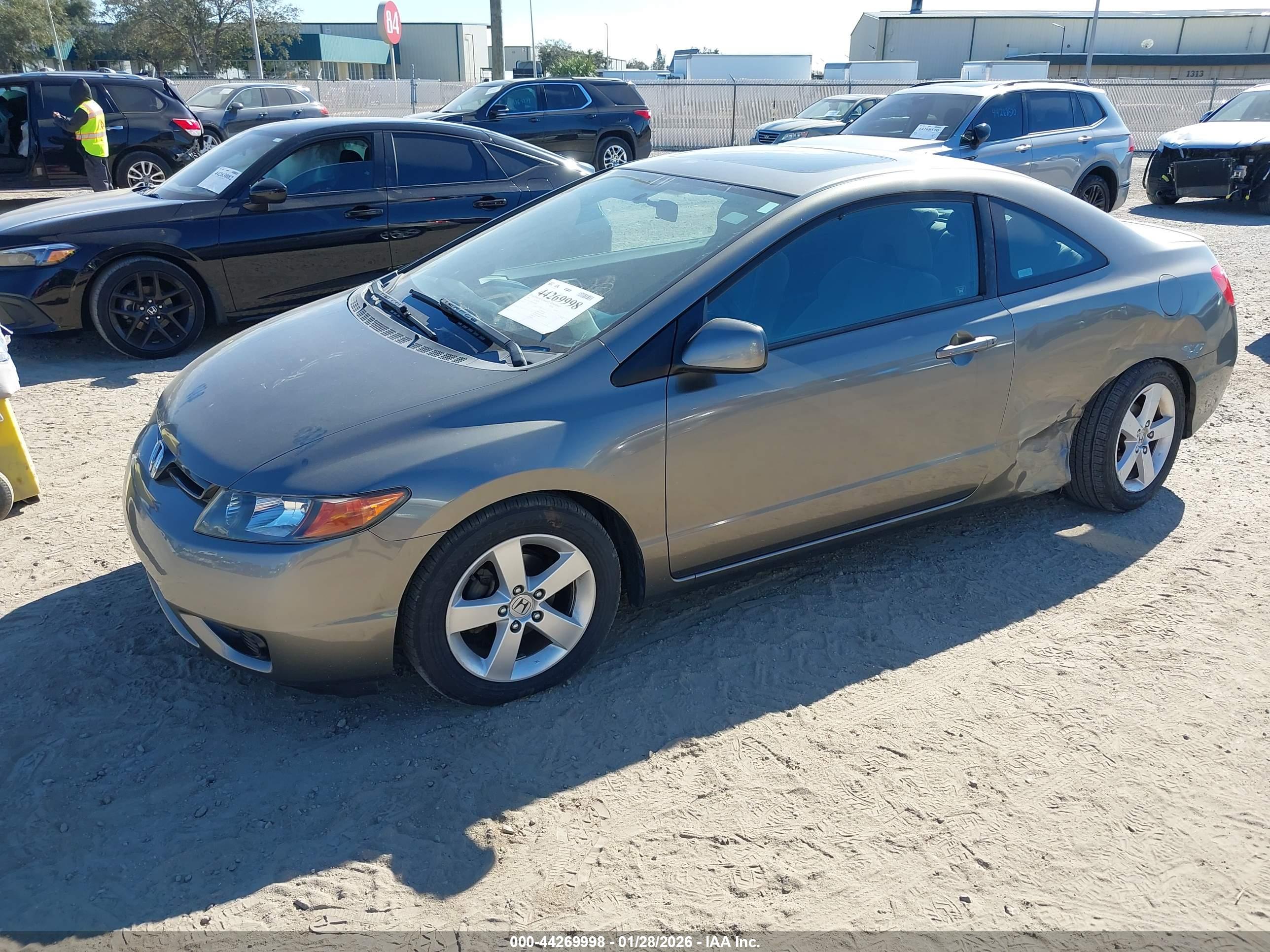 HONDA CIVIC image 2