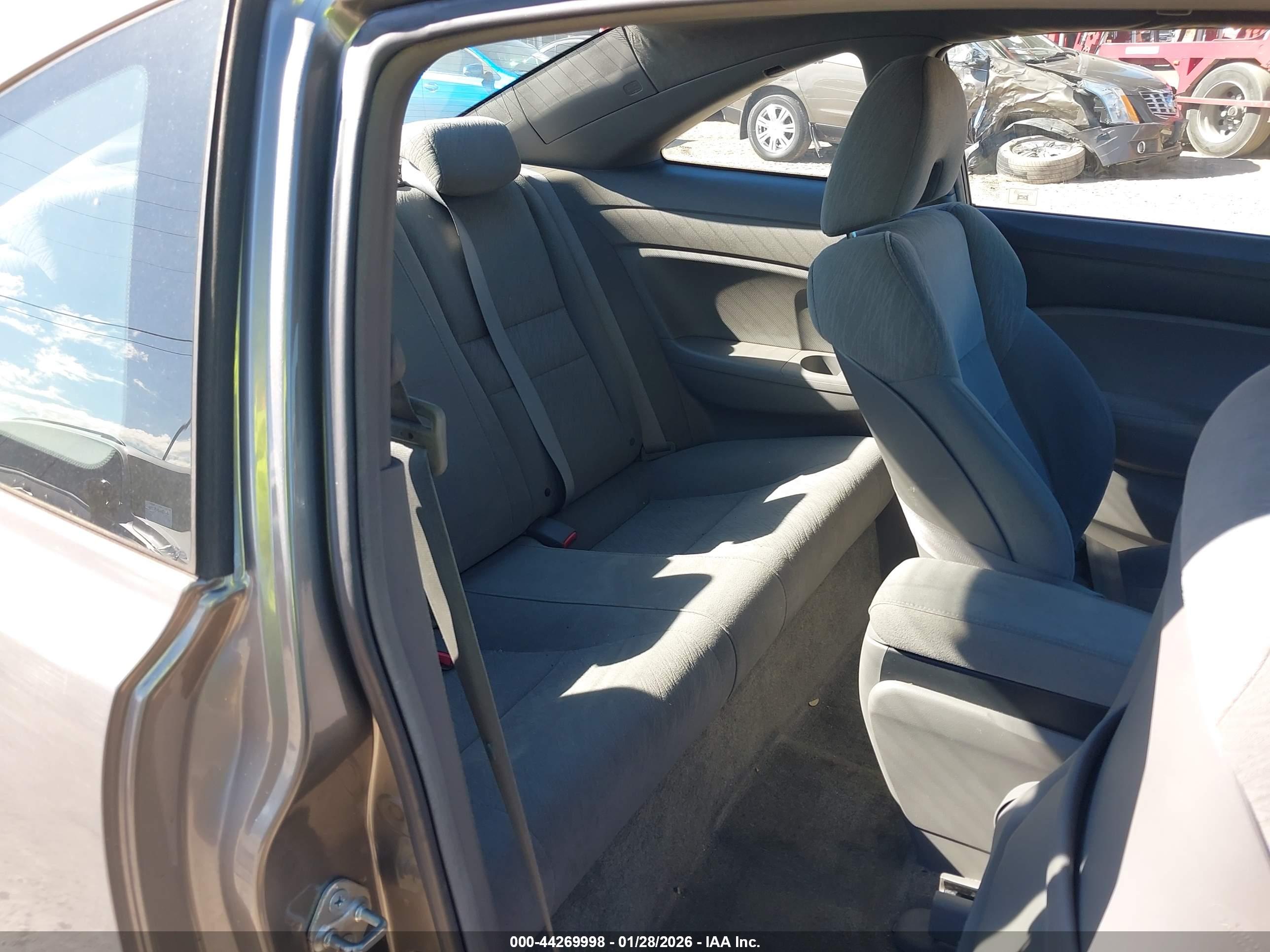 HONDA CIVIC image 8