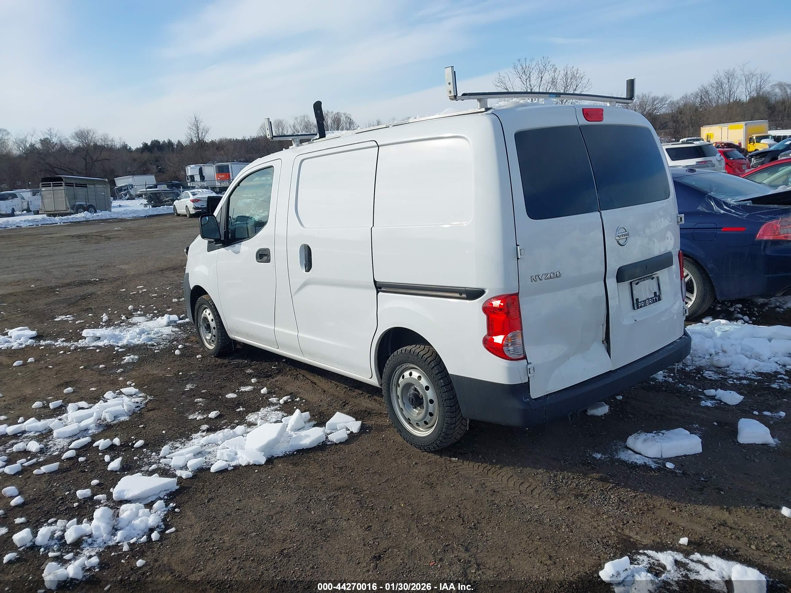 NISSAN NV200 image 3