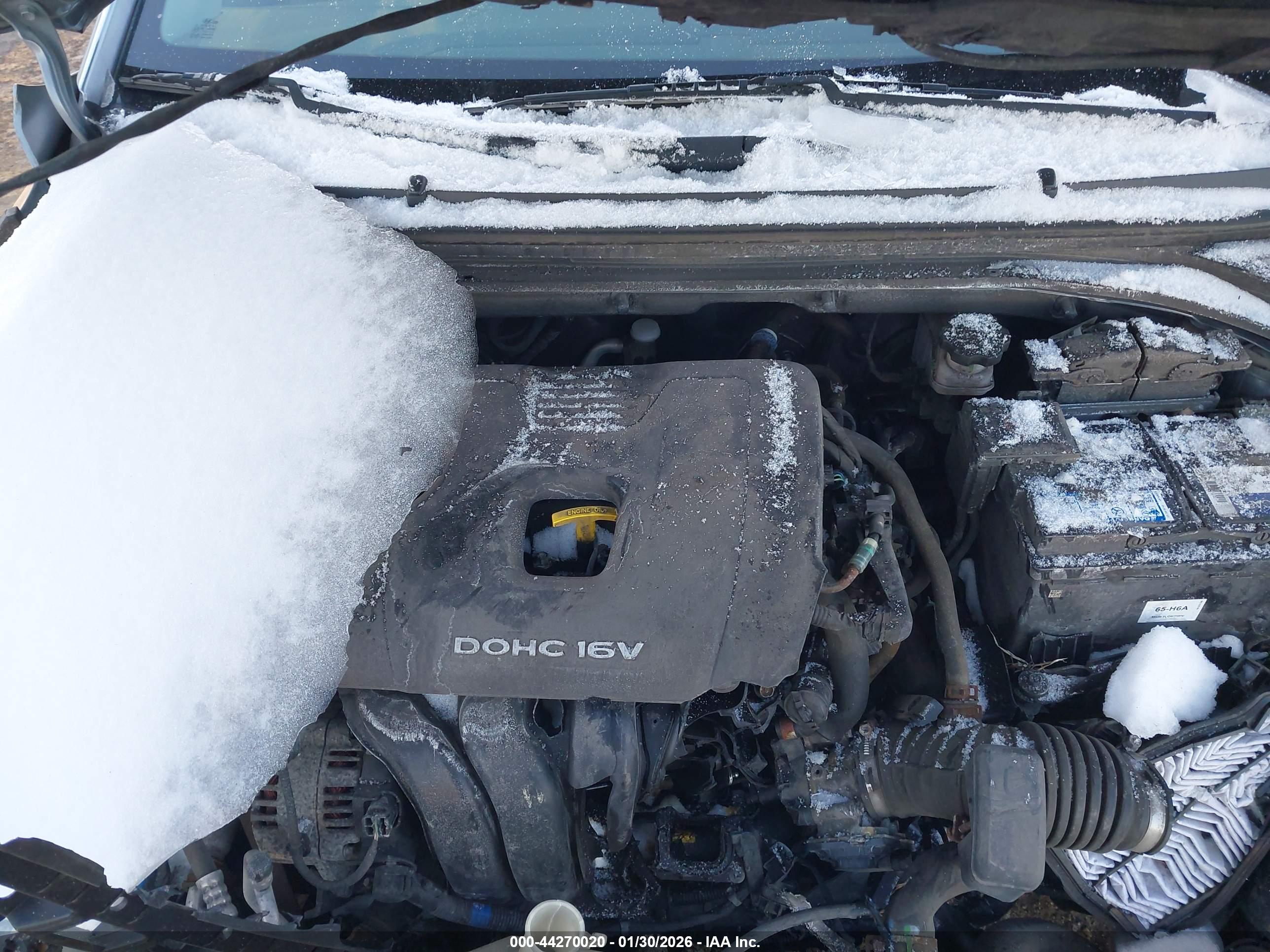 HYUNDAI ELANTRA image 10
