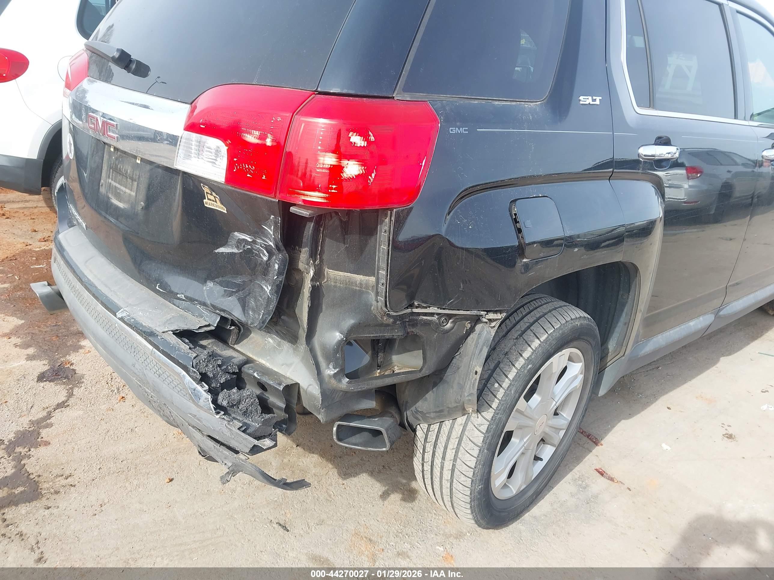 GMC TERRAIN image 6