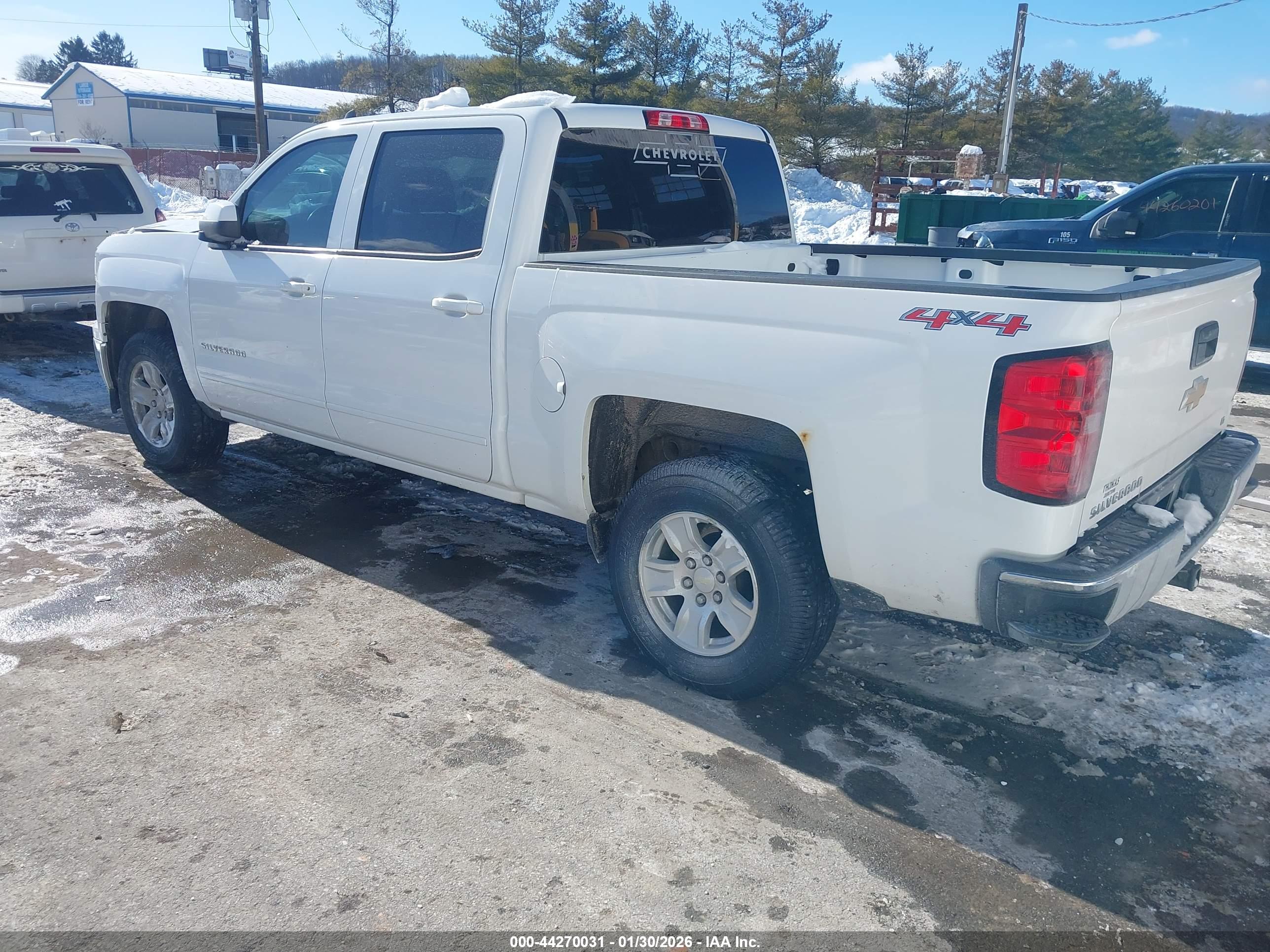 CHEVROLET SILVERADO image 3