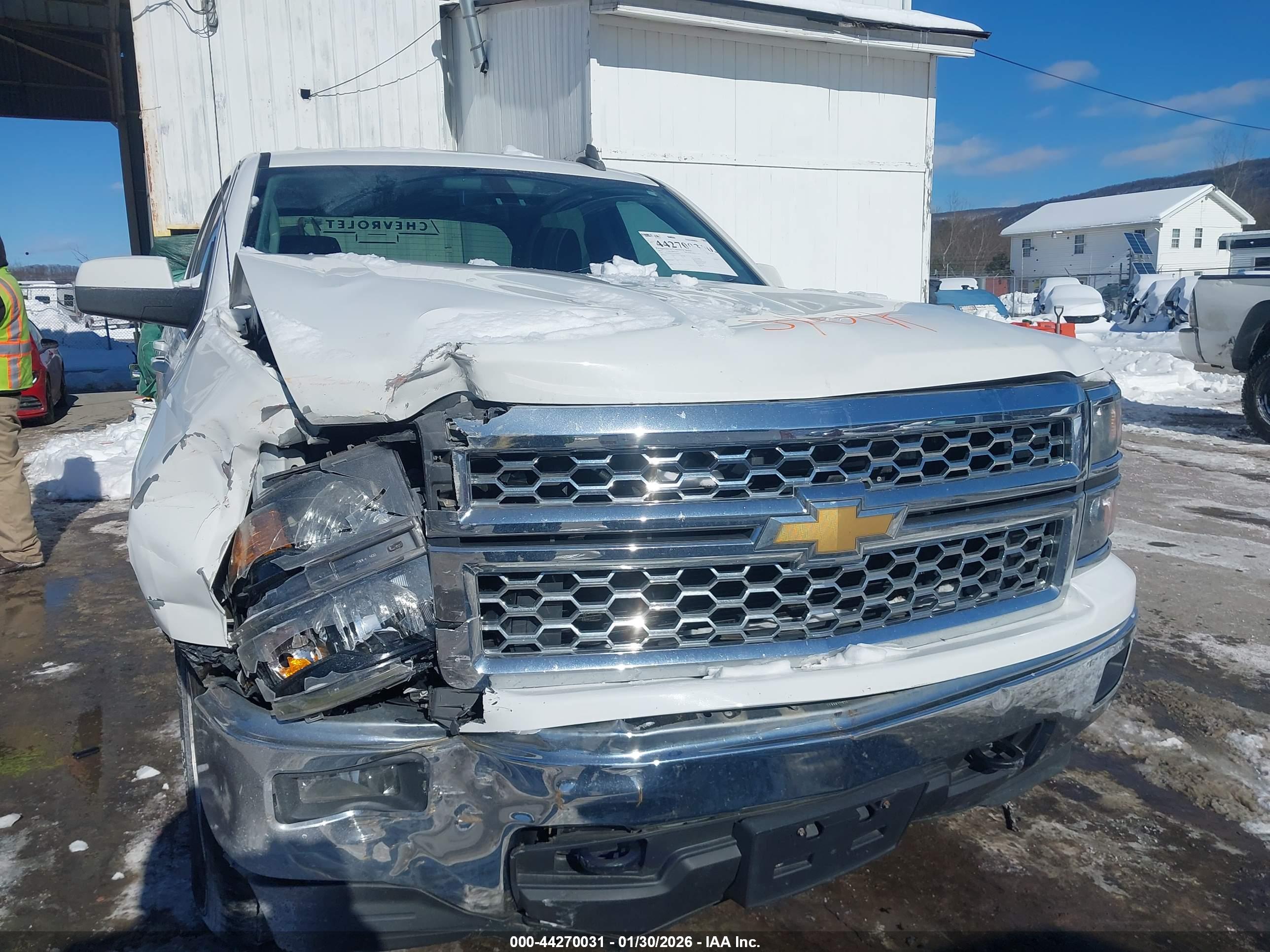 CHEVROLET SILVERADO image 6