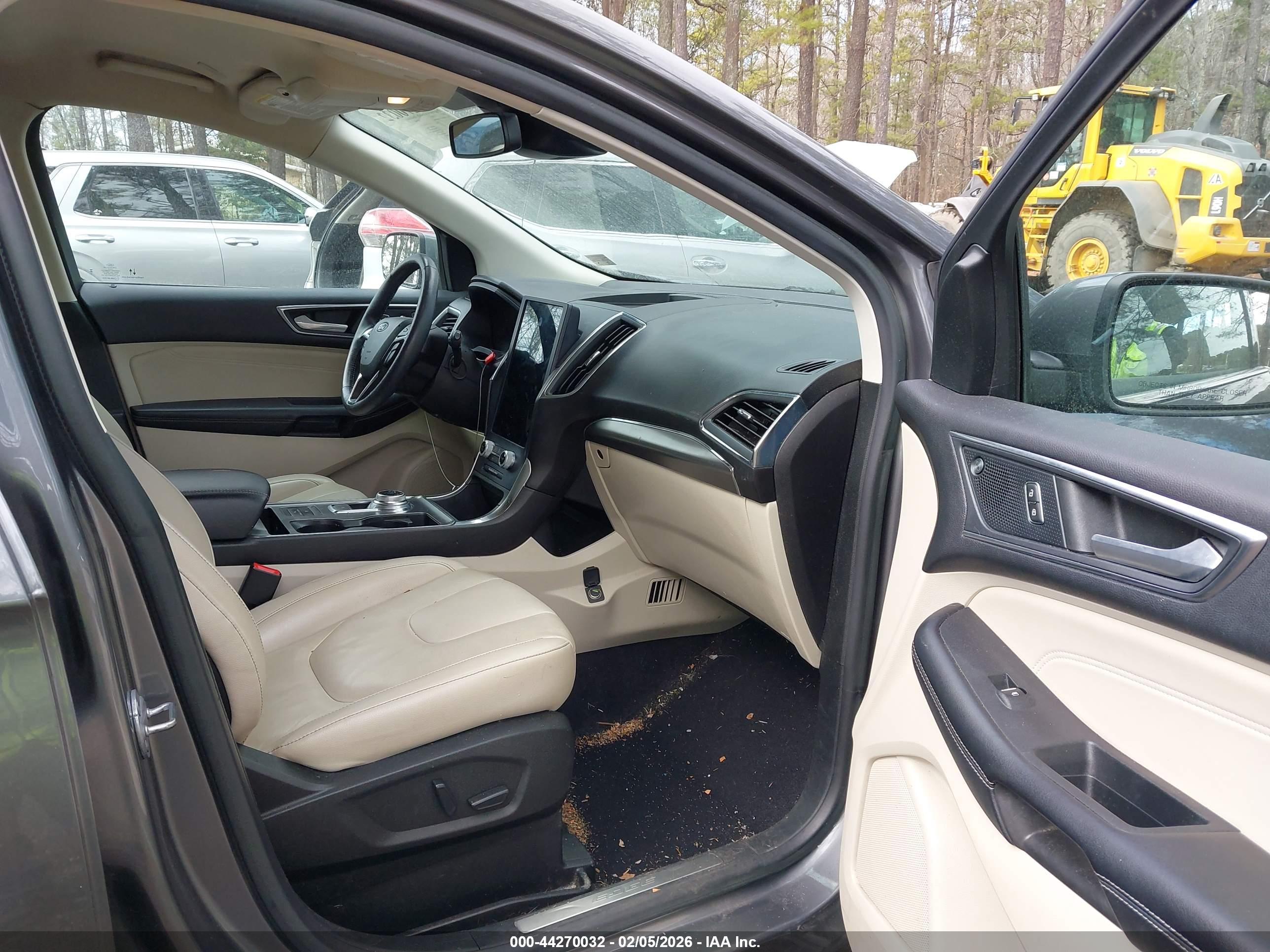 FORD EDGE image 5