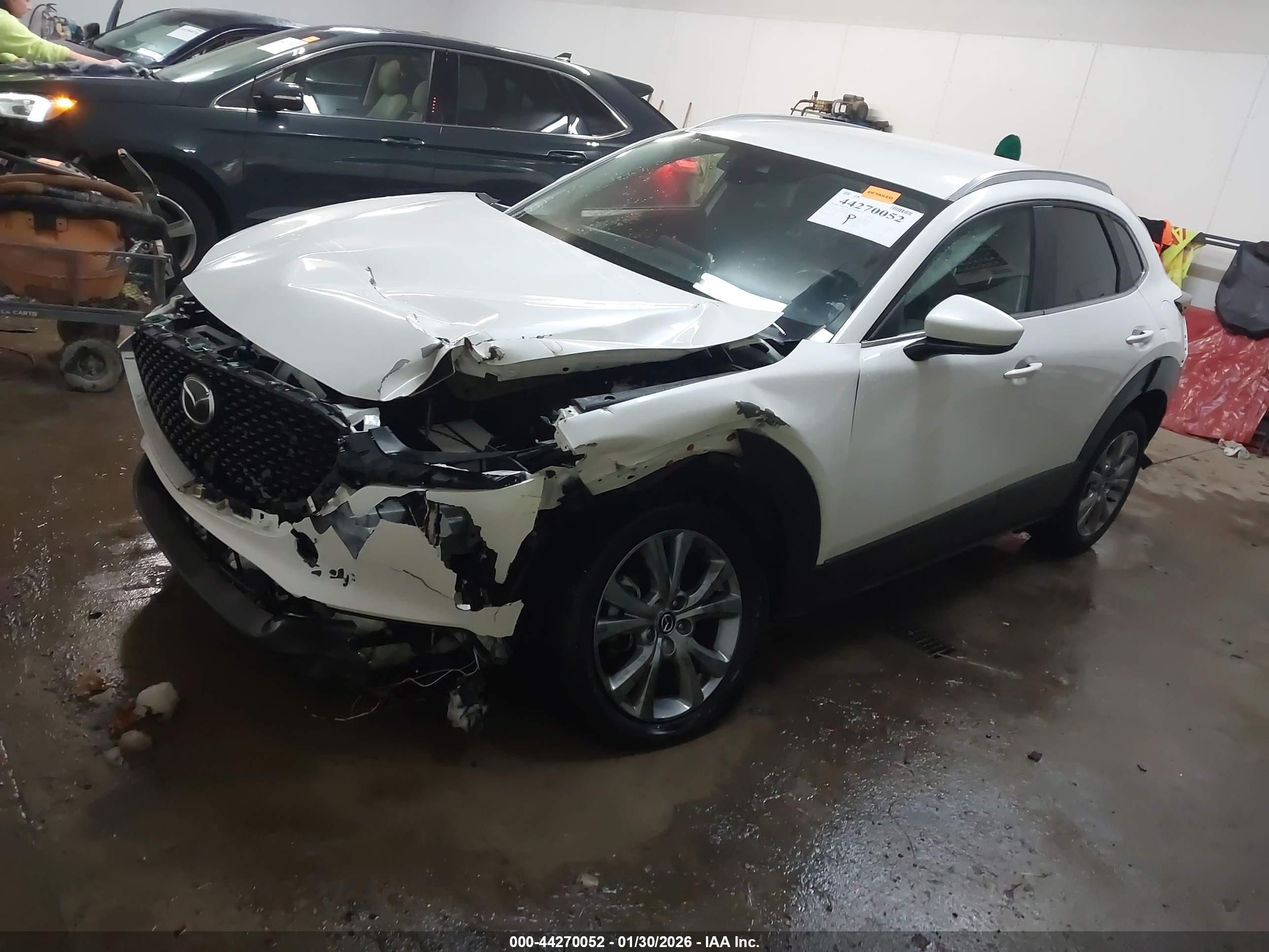 MAZDA CX-30 image 2