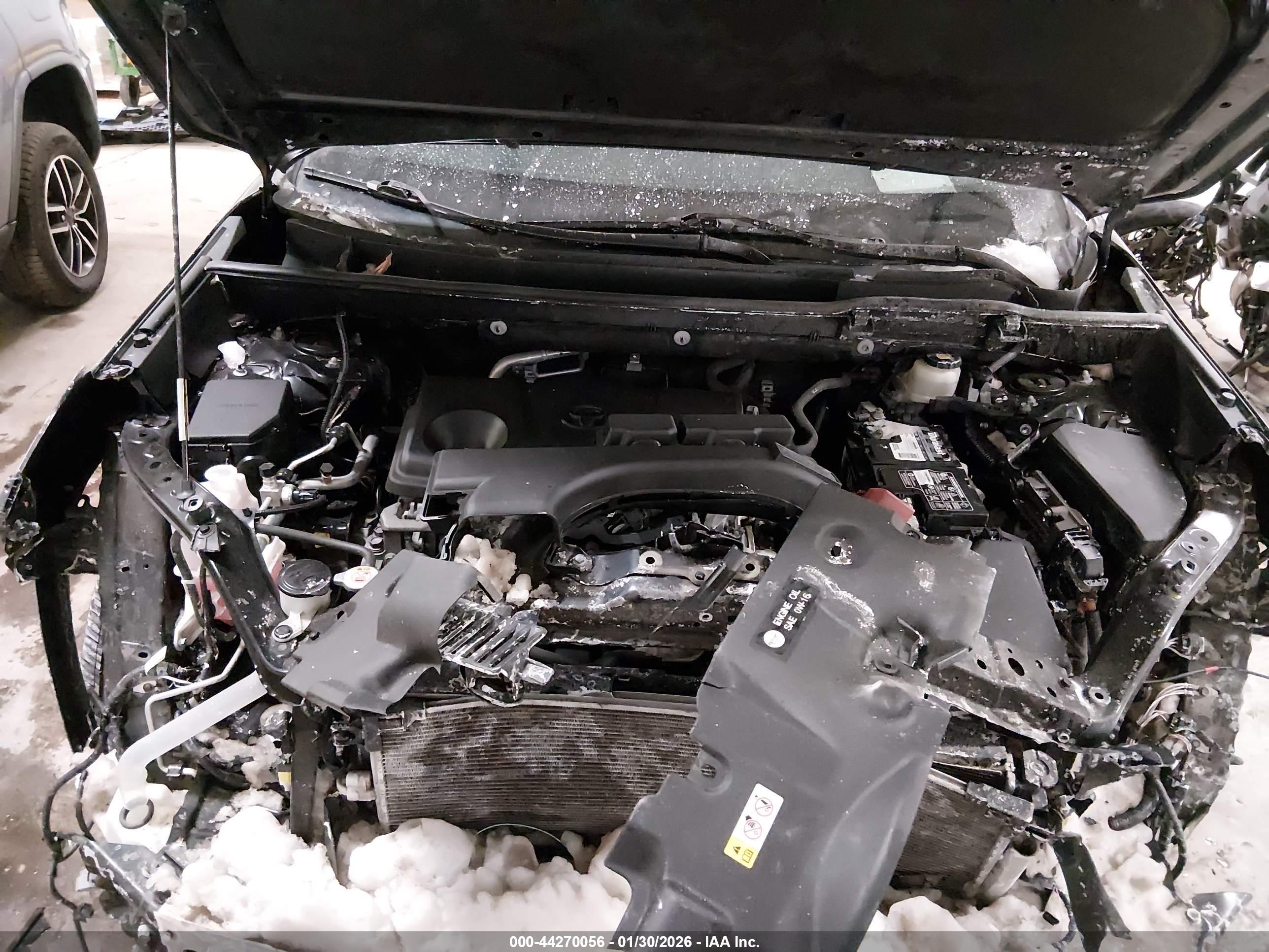 TOYOTA RAV4 image 10