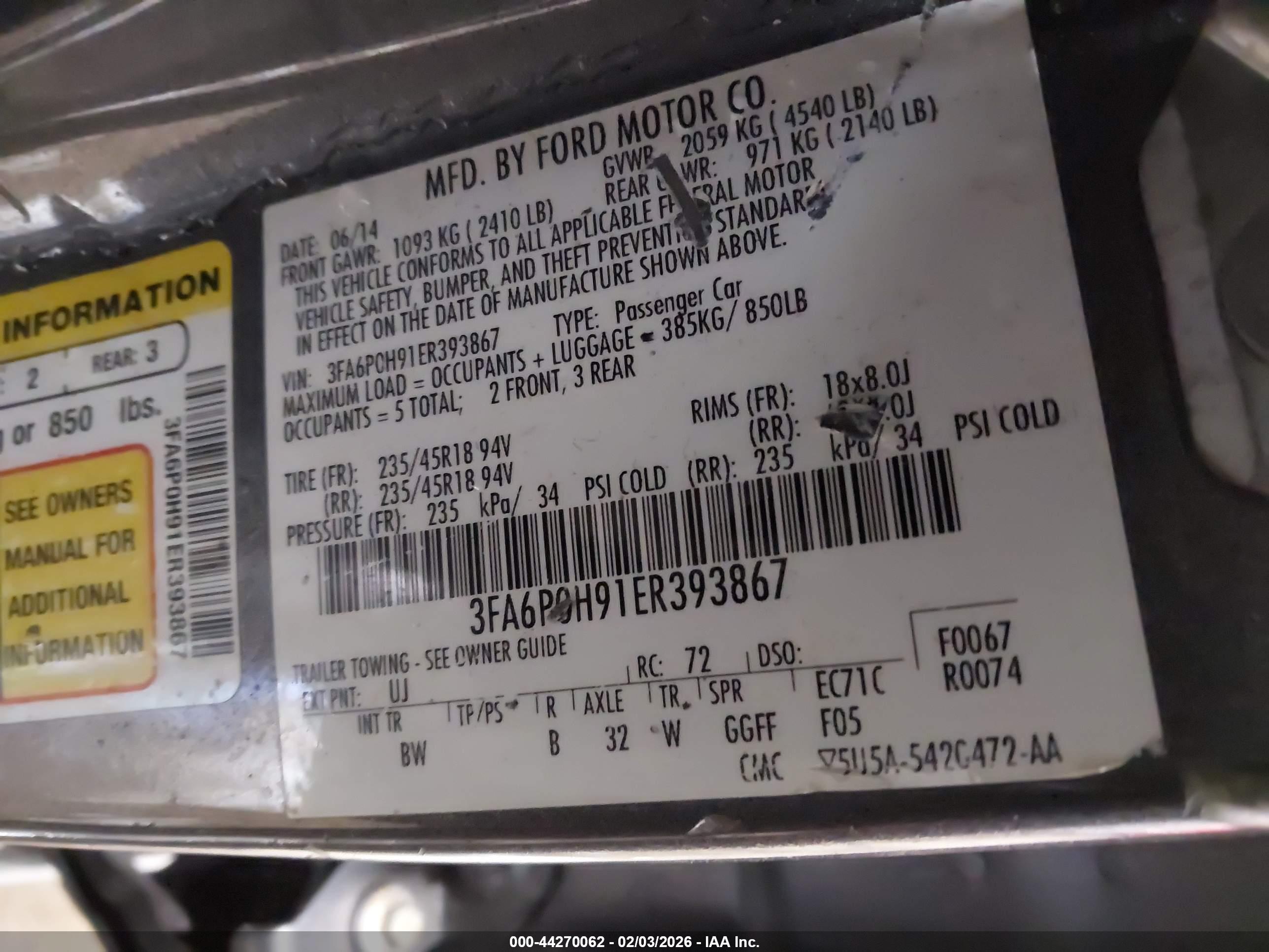FORD FUSION image 9