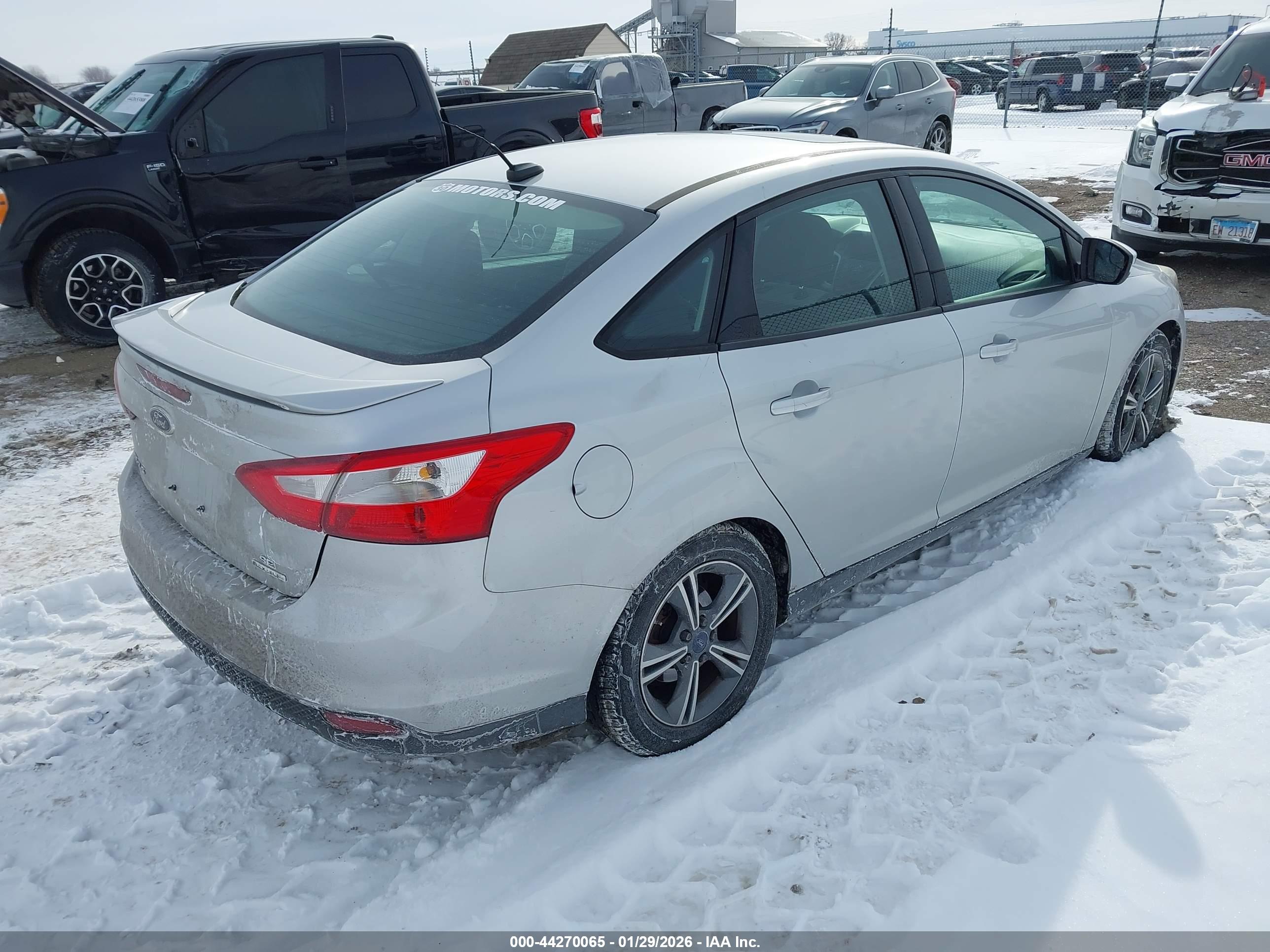 FORD FOCUS image 4