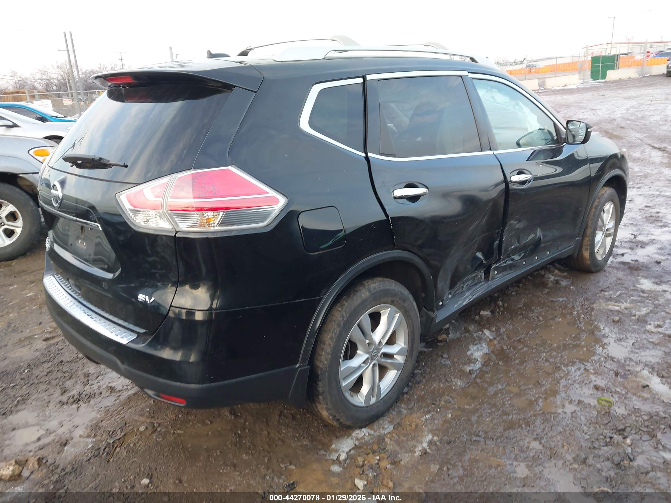 NISSAN ROGUE image 4