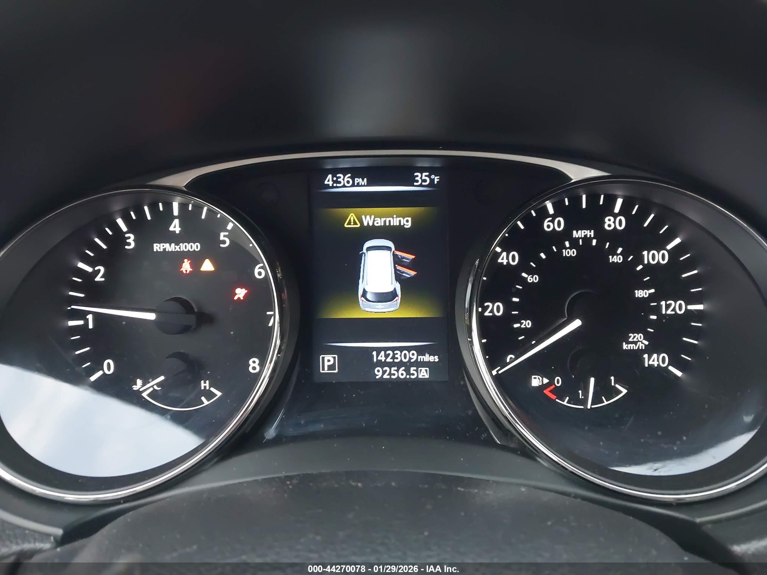 NISSAN ROGUE image 7