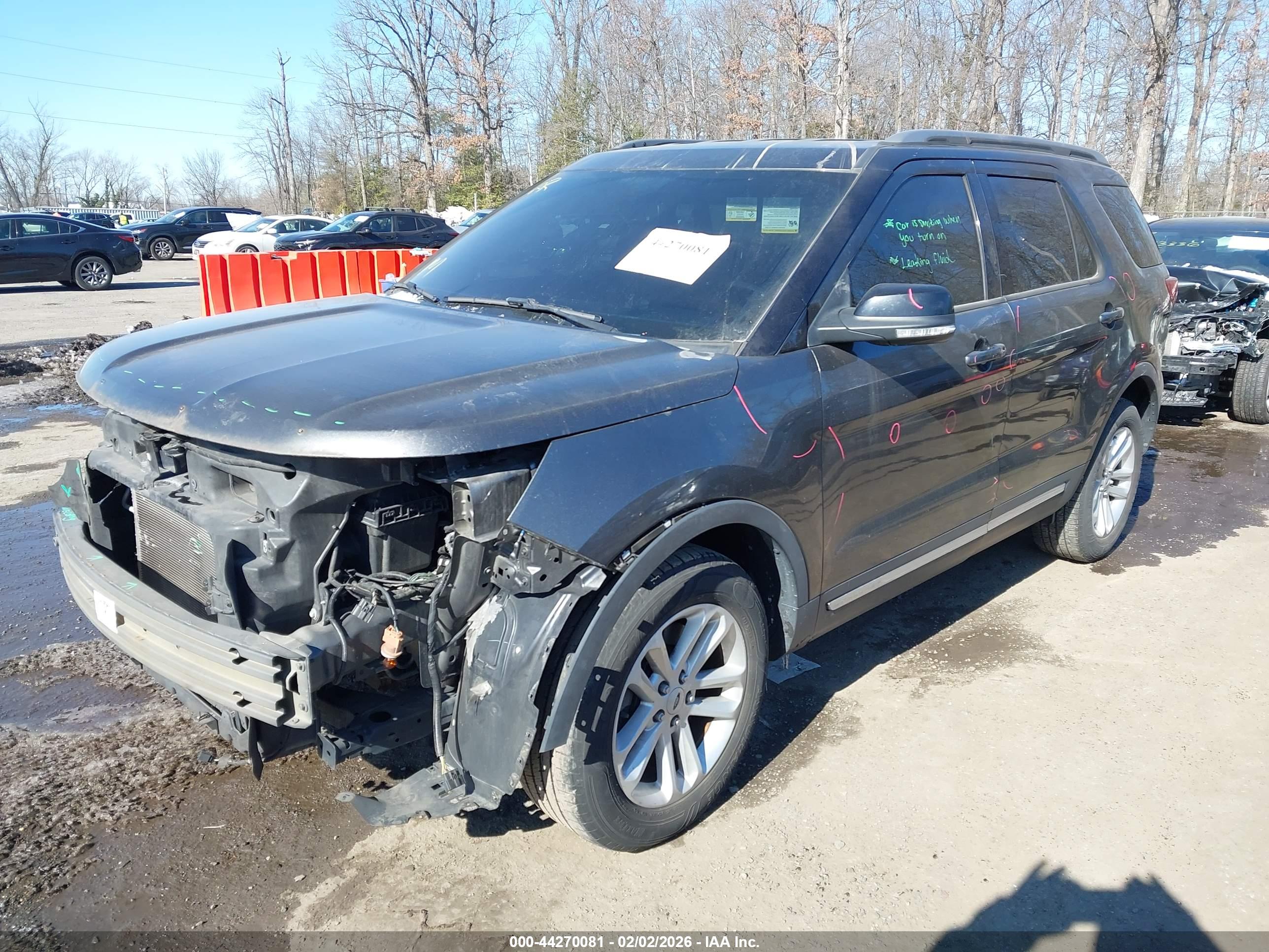 FORD EXPLORER image 2