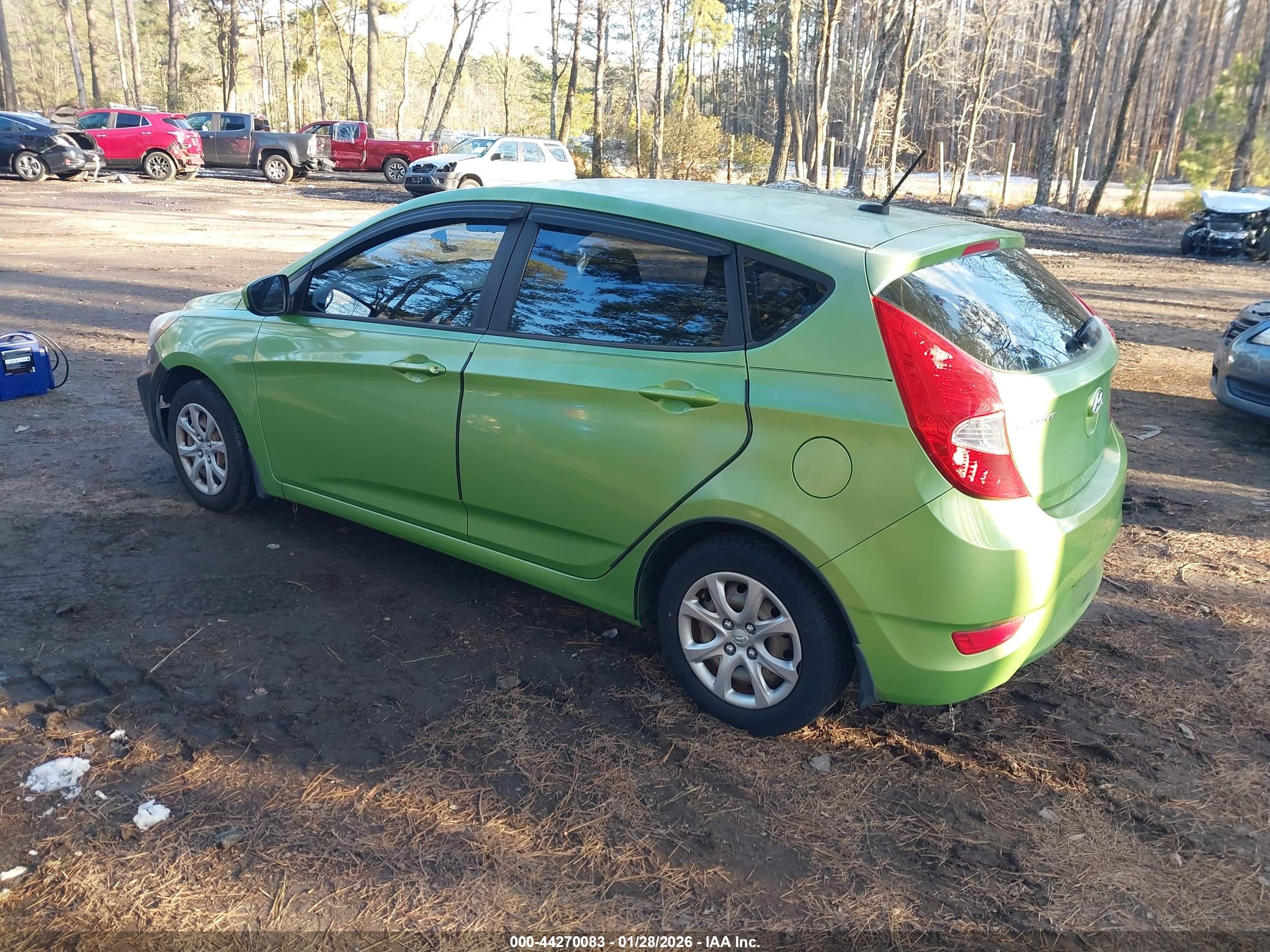 HYUNDAI ACCENT image 3