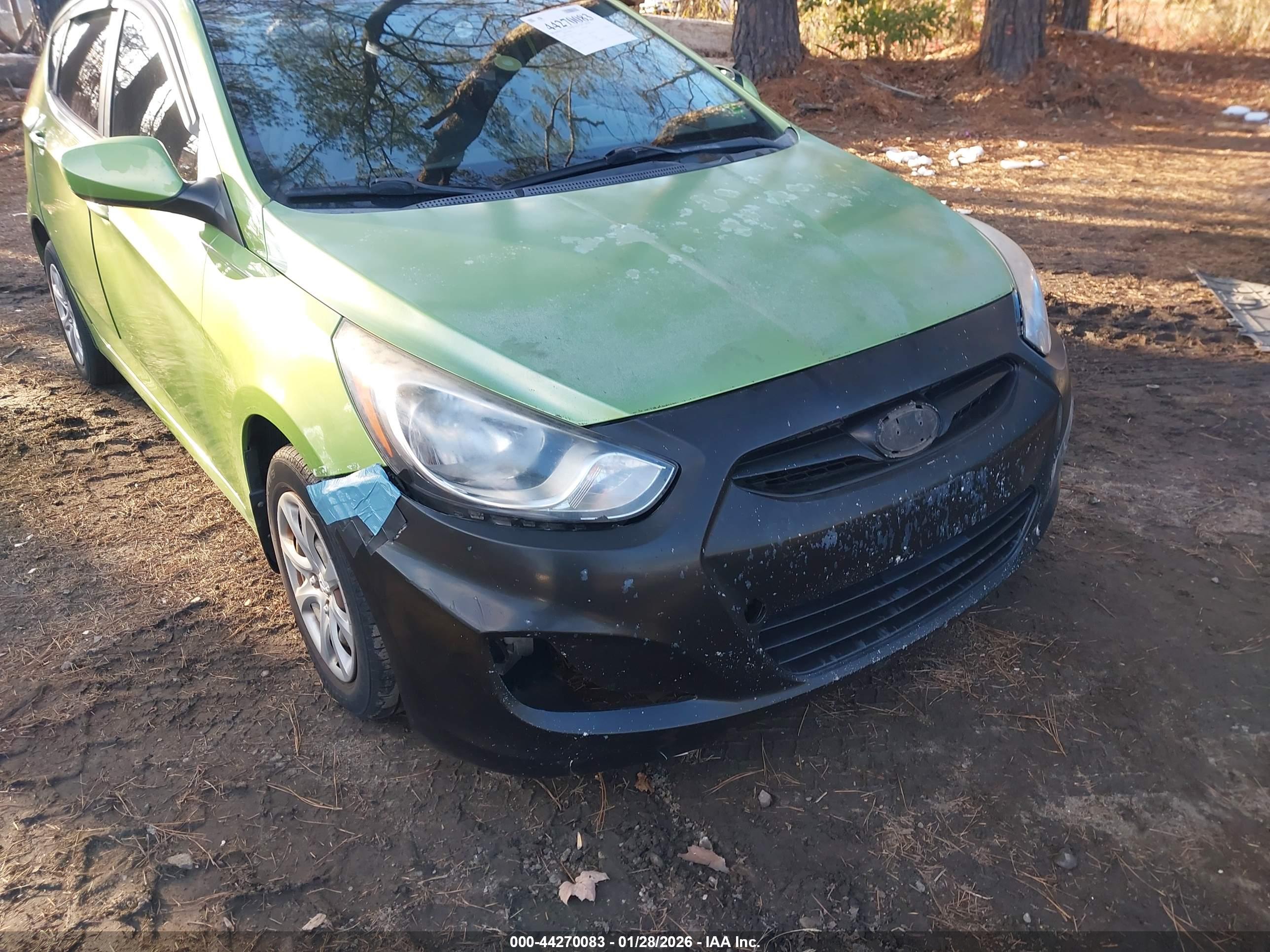 HYUNDAI ACCENT image 6