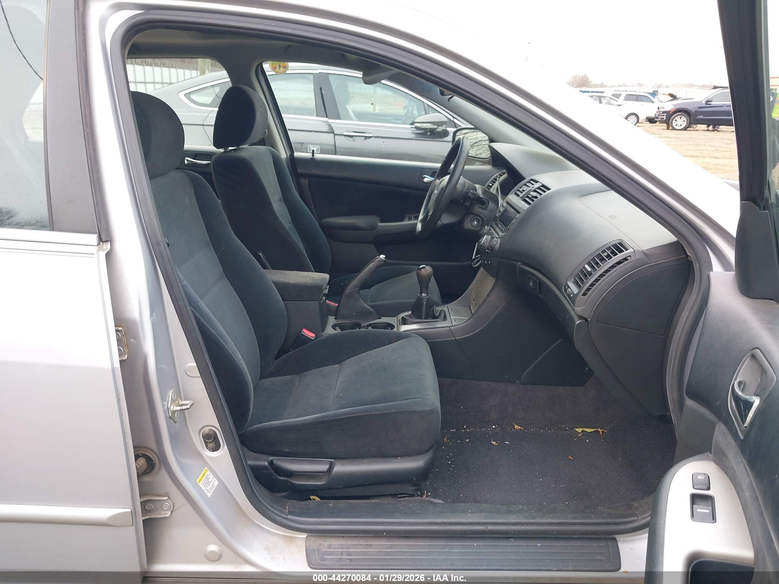 HONDA ACCORD image 5