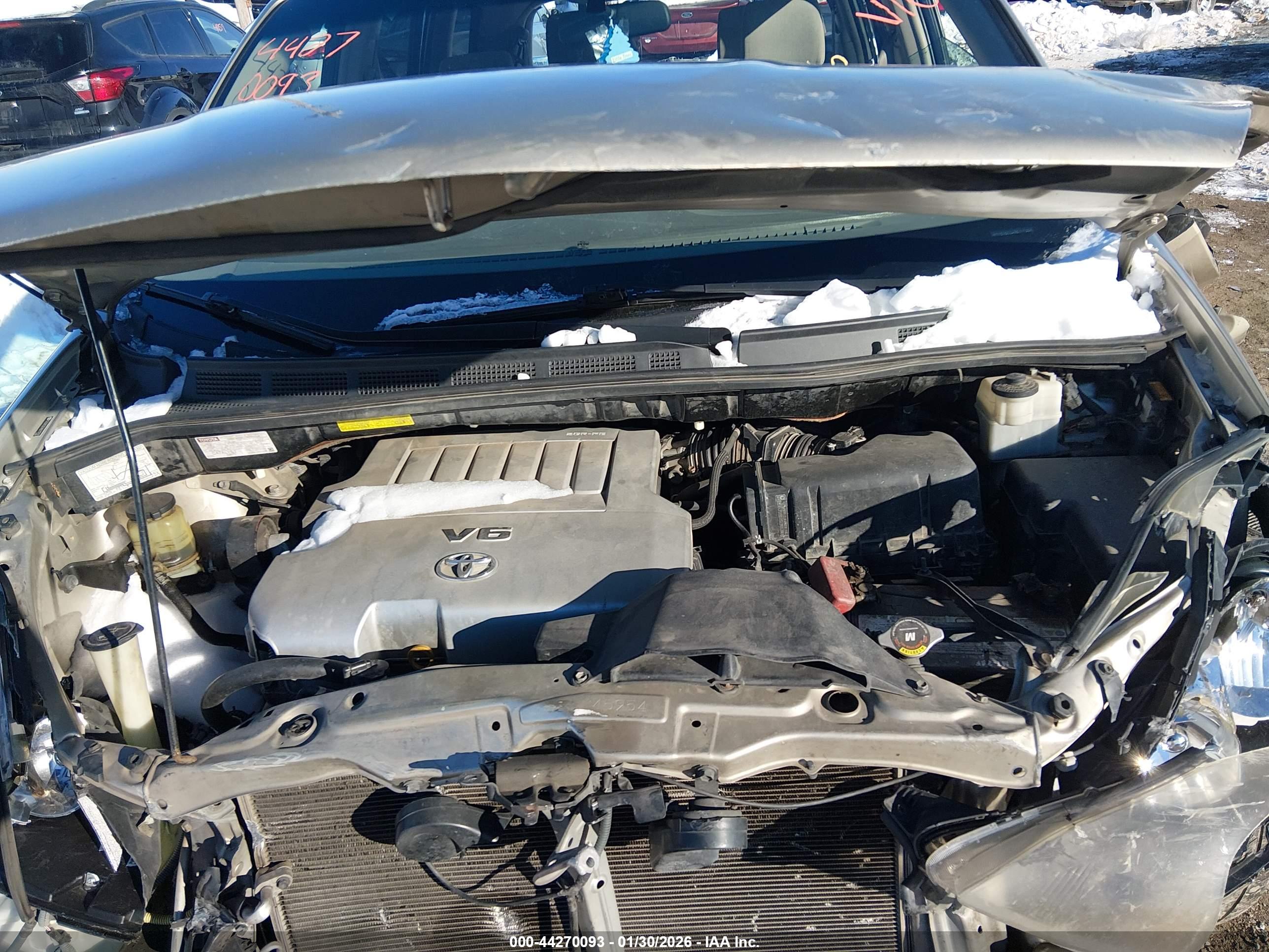 TOYOTA SIENNA image 10