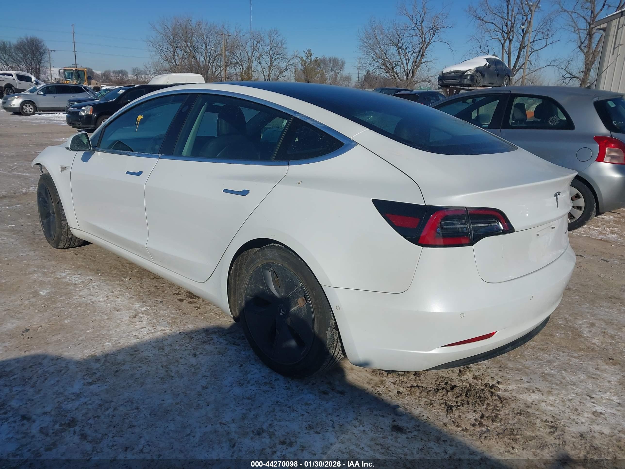 TESLA MODEL image 3