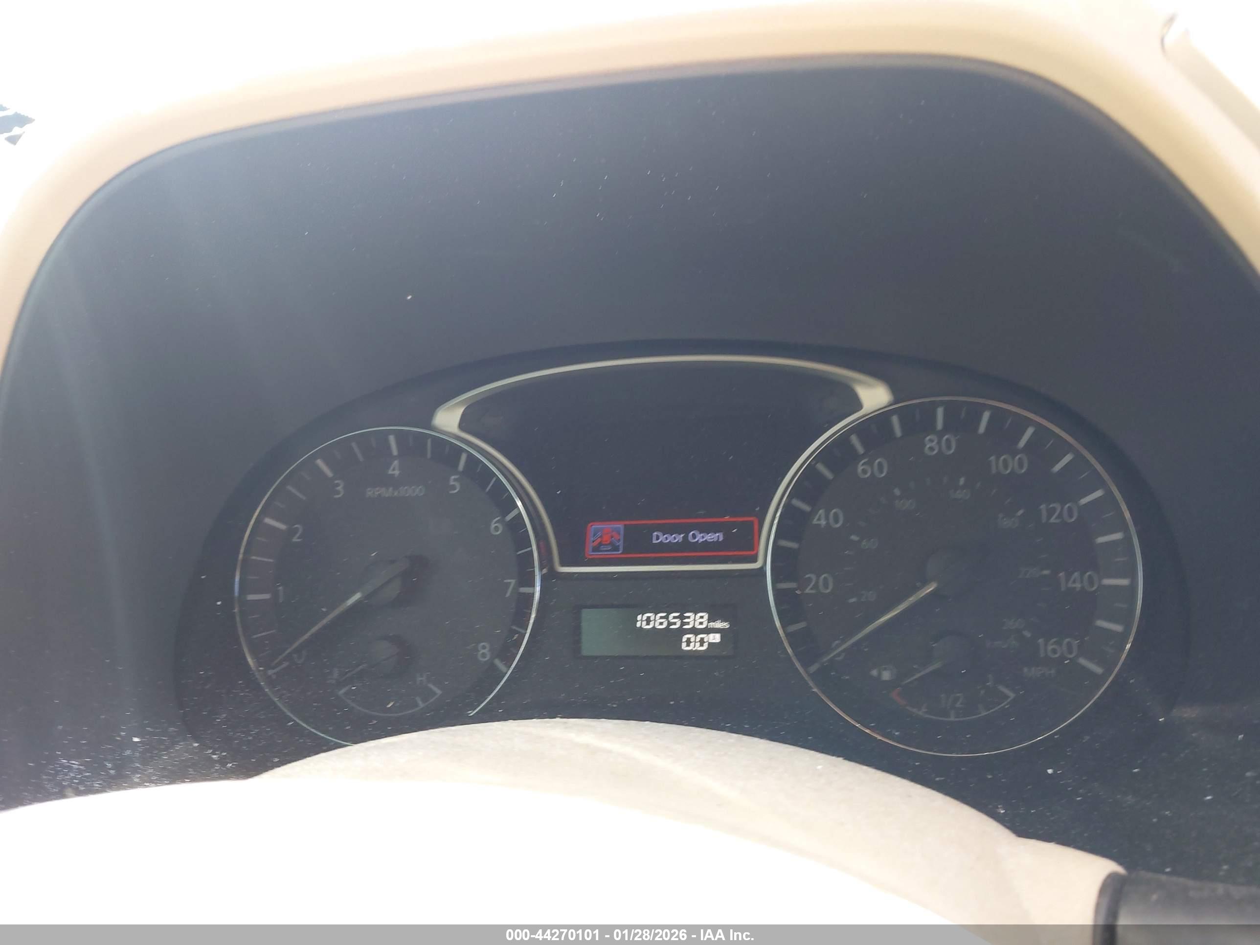 NISSAN PATHFINDER image 7