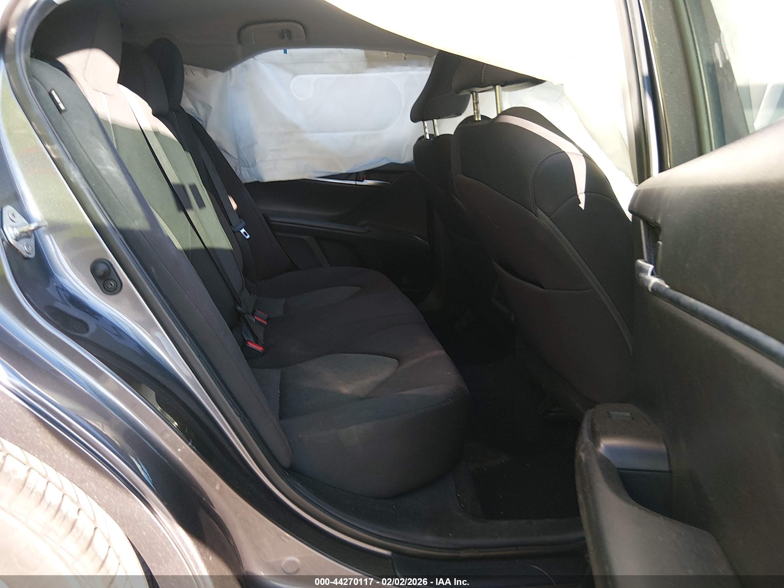 TOYOTA CAMRY image 8