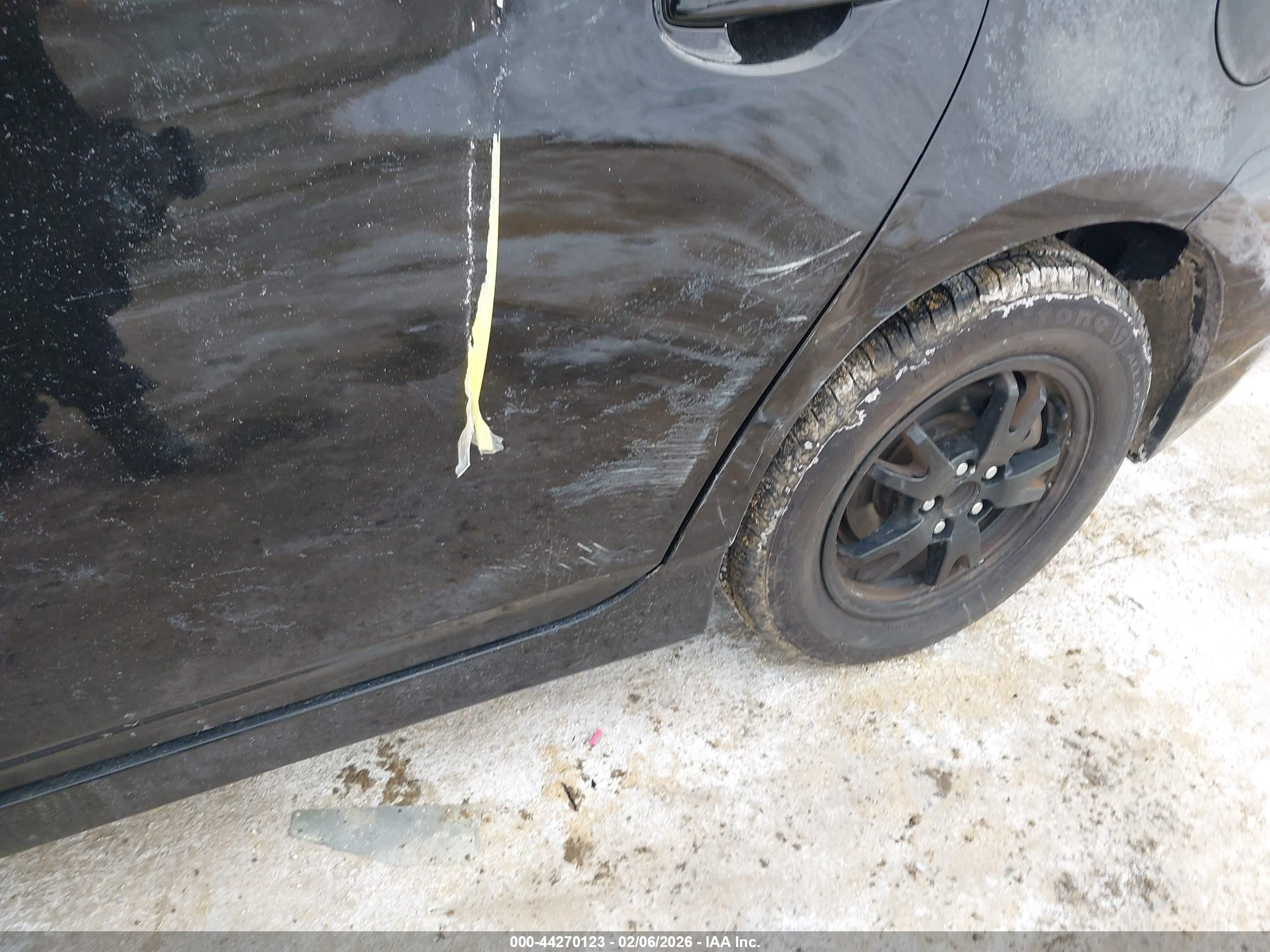 TOYOTA PRIUS image 6