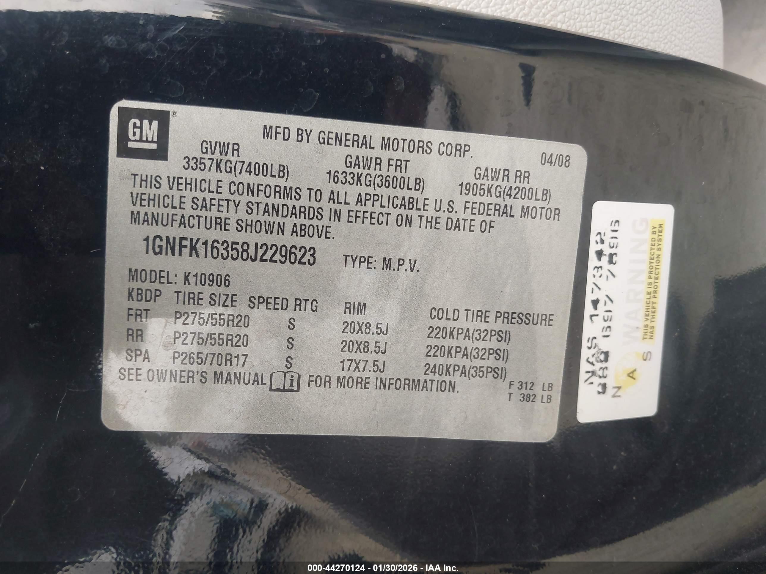 CHEVROLET SUBURBAN image 9