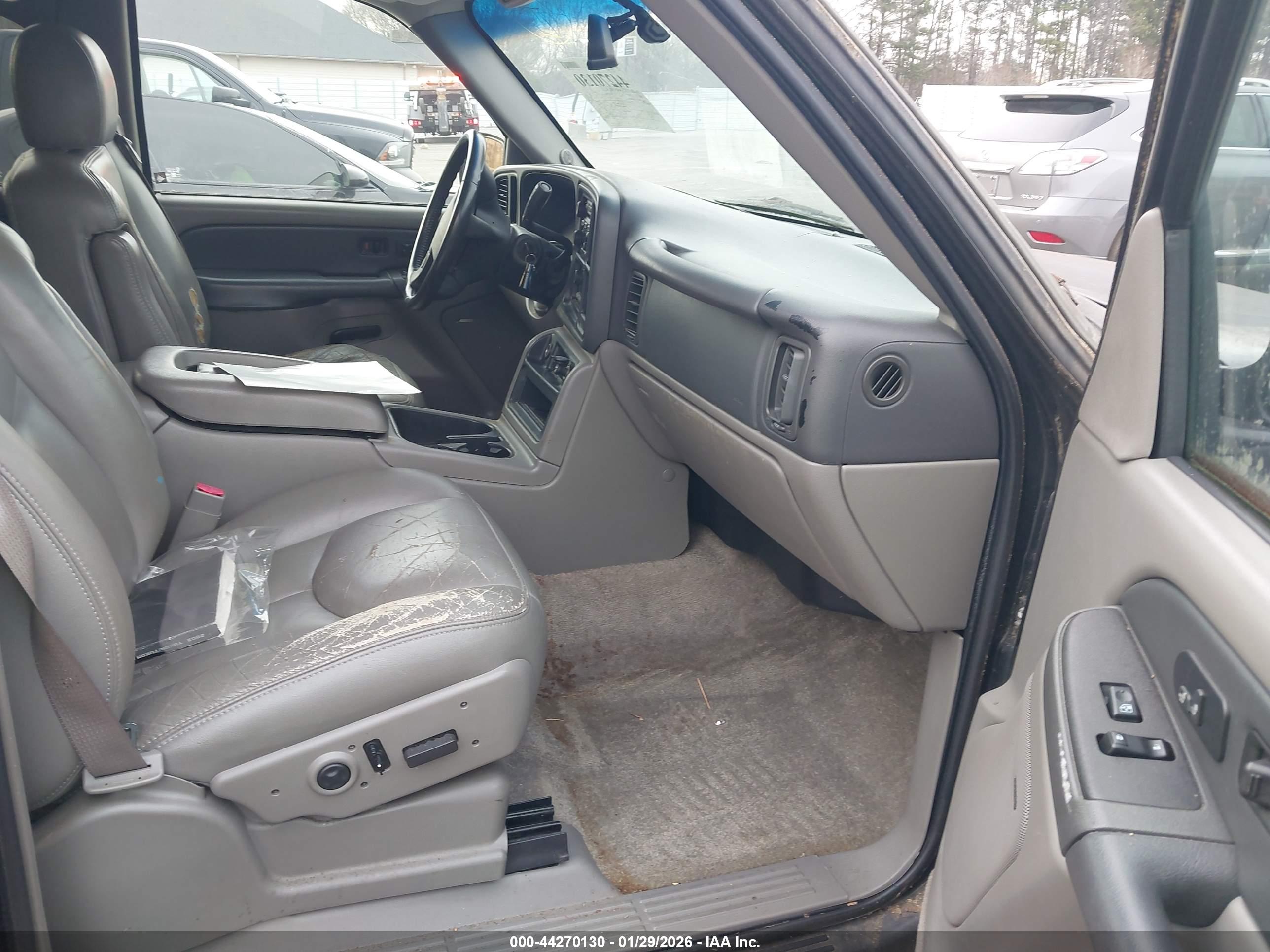 GMC YUKON image 5
