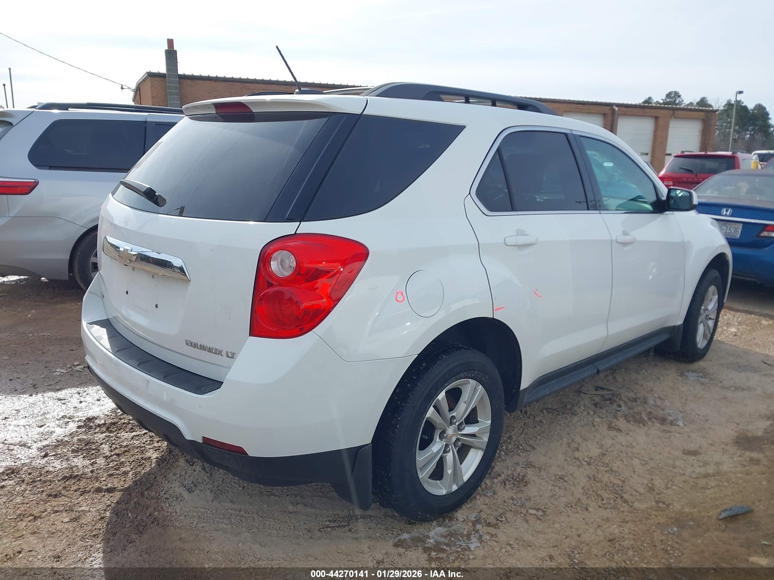 CHEVROLET EQUINOX image 4