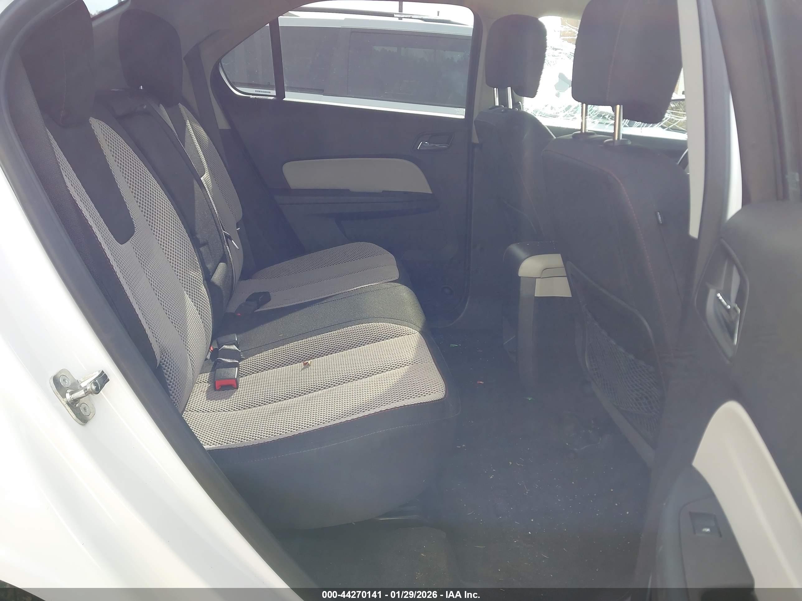 CHEVROLET EQUINOX image 8