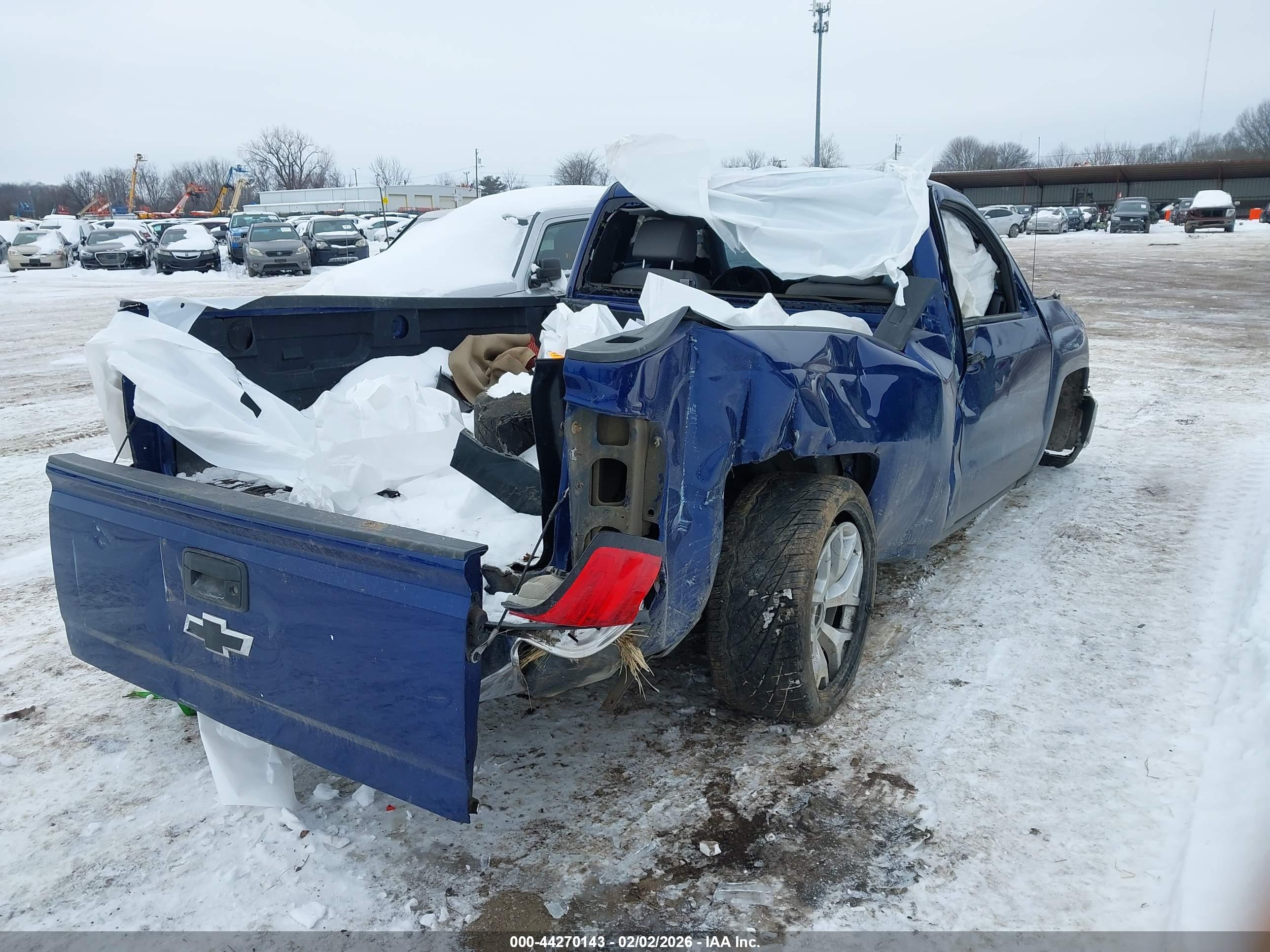 CHEVROLET SILVERADO image 4