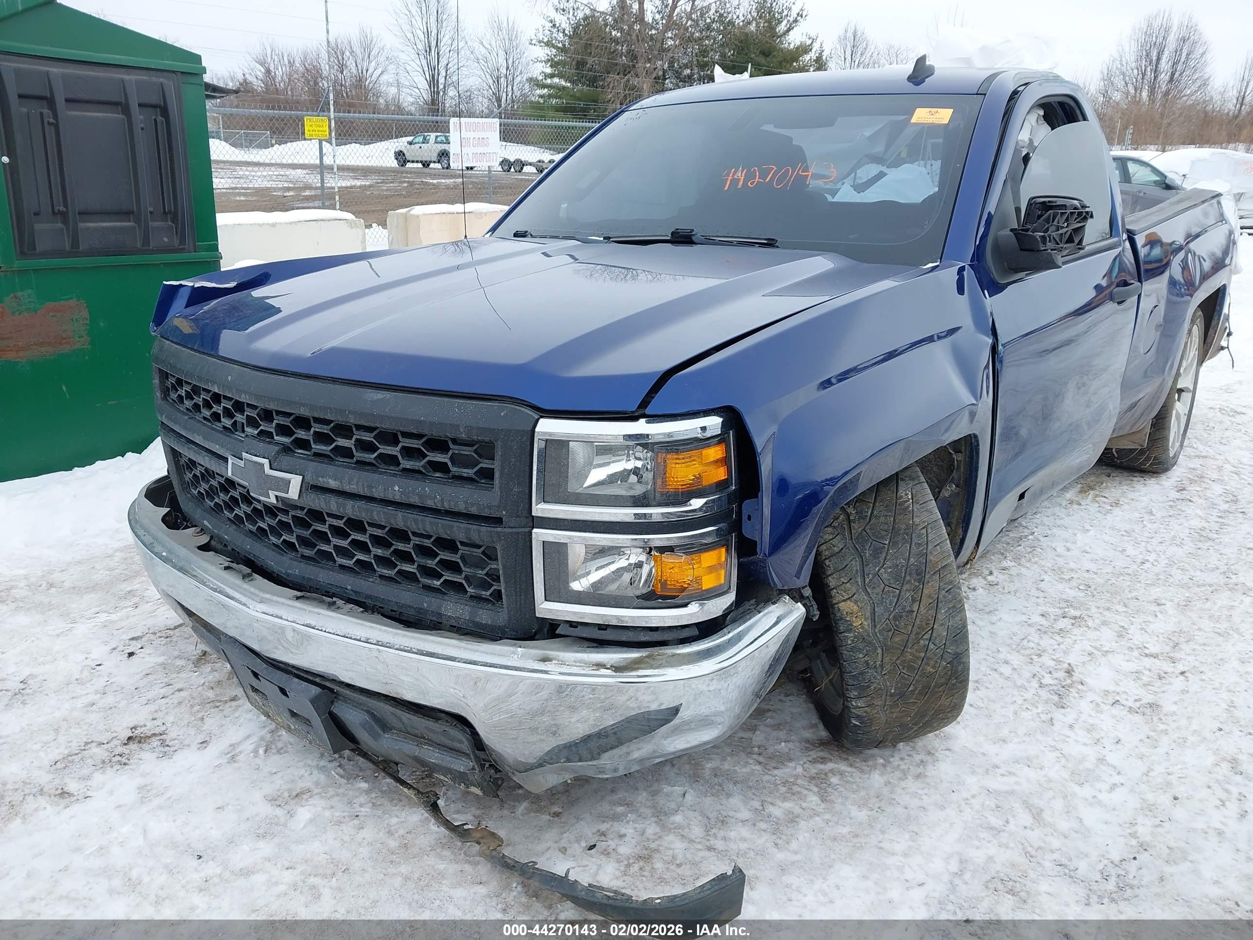 CHEVROLET SILVERADO image 6