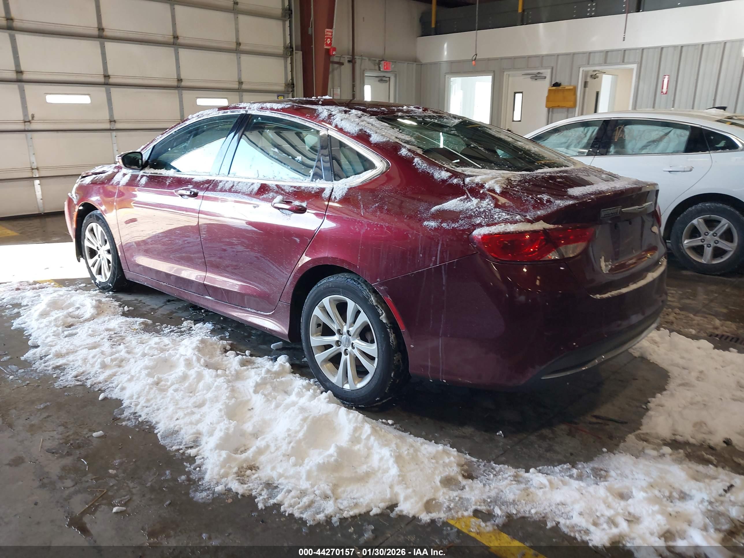 CHRYSLER 200 image 3