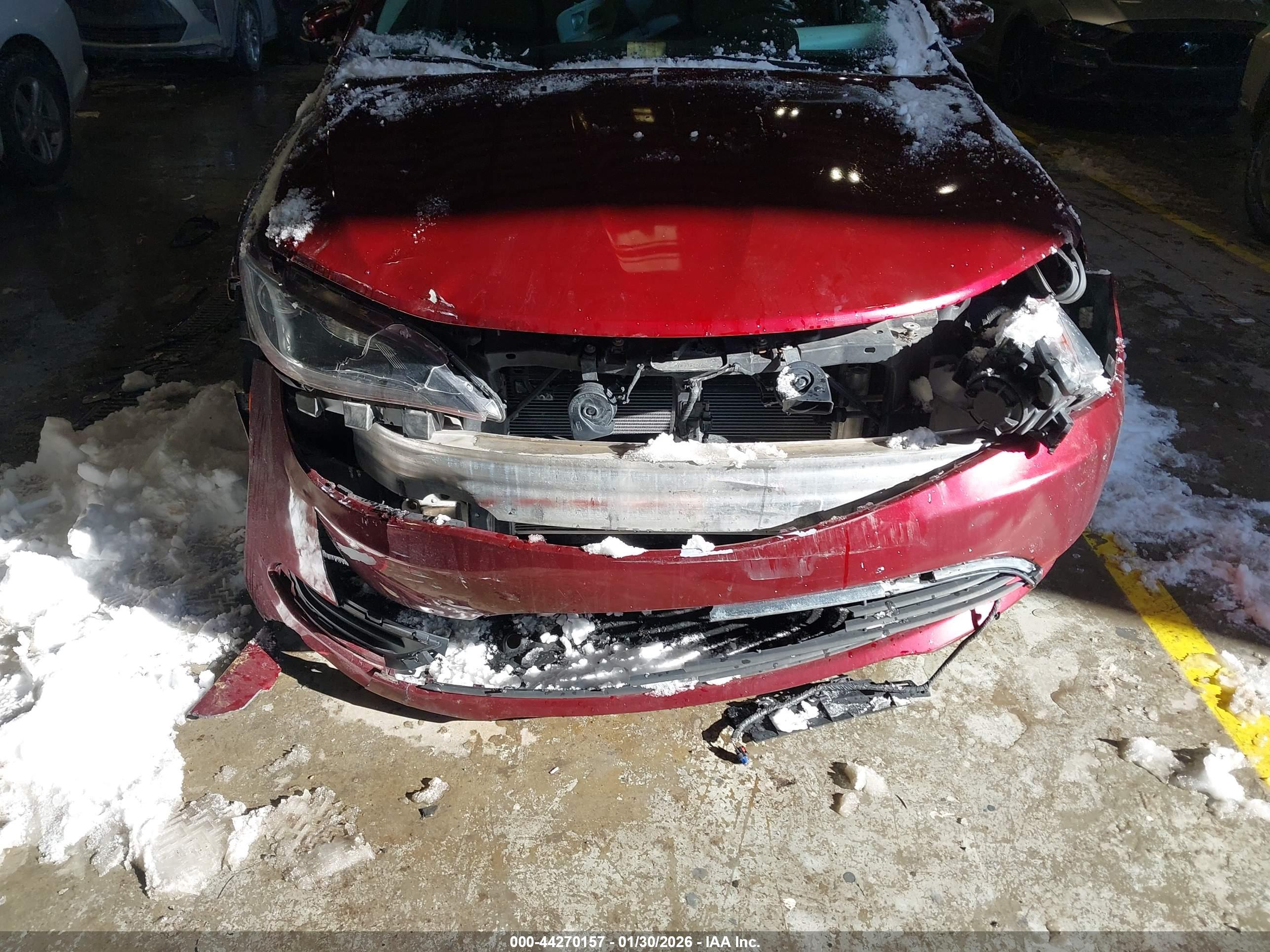 CHRYSLER 200 image 6