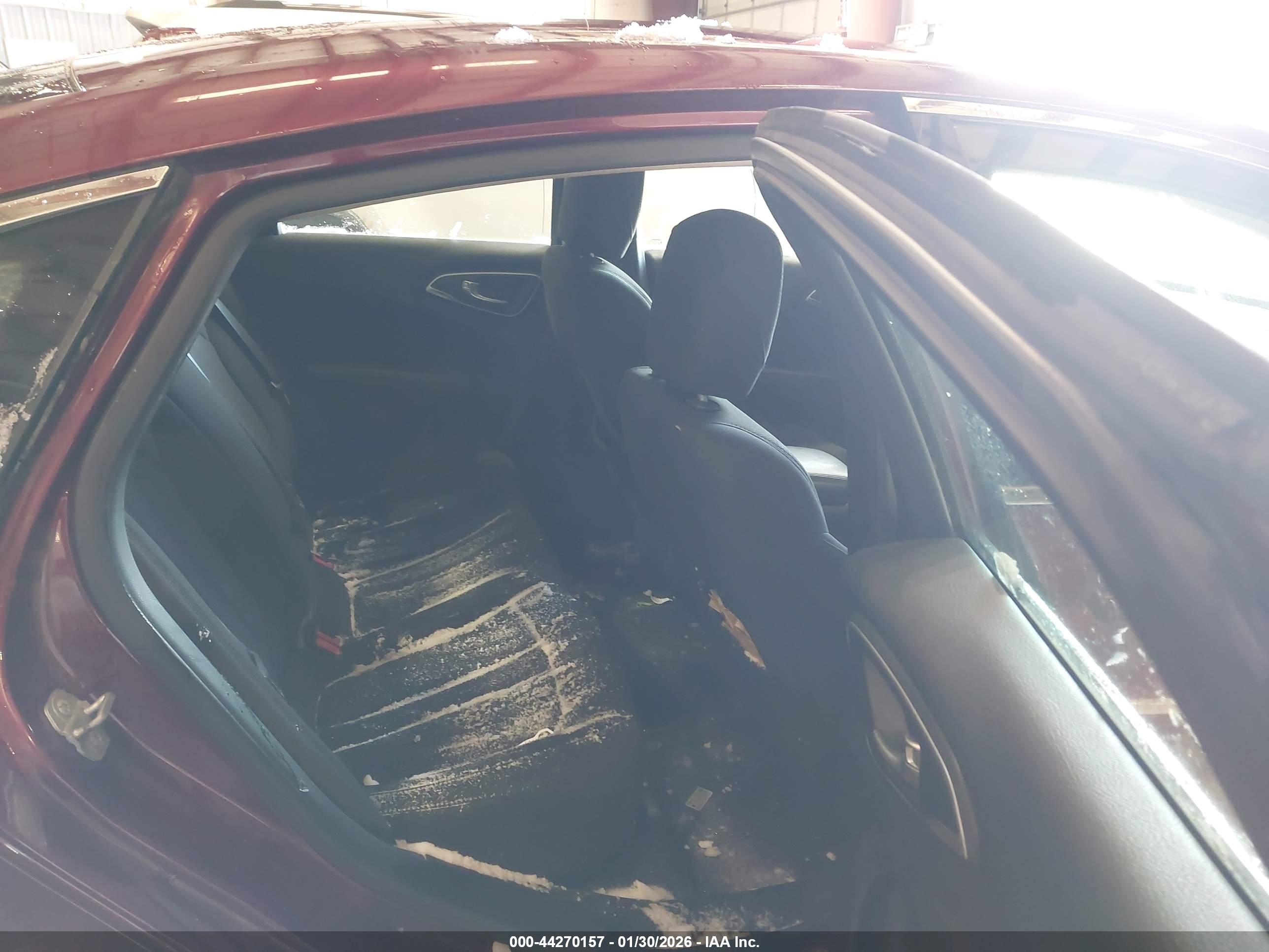 CHRYSLER 200 image 8